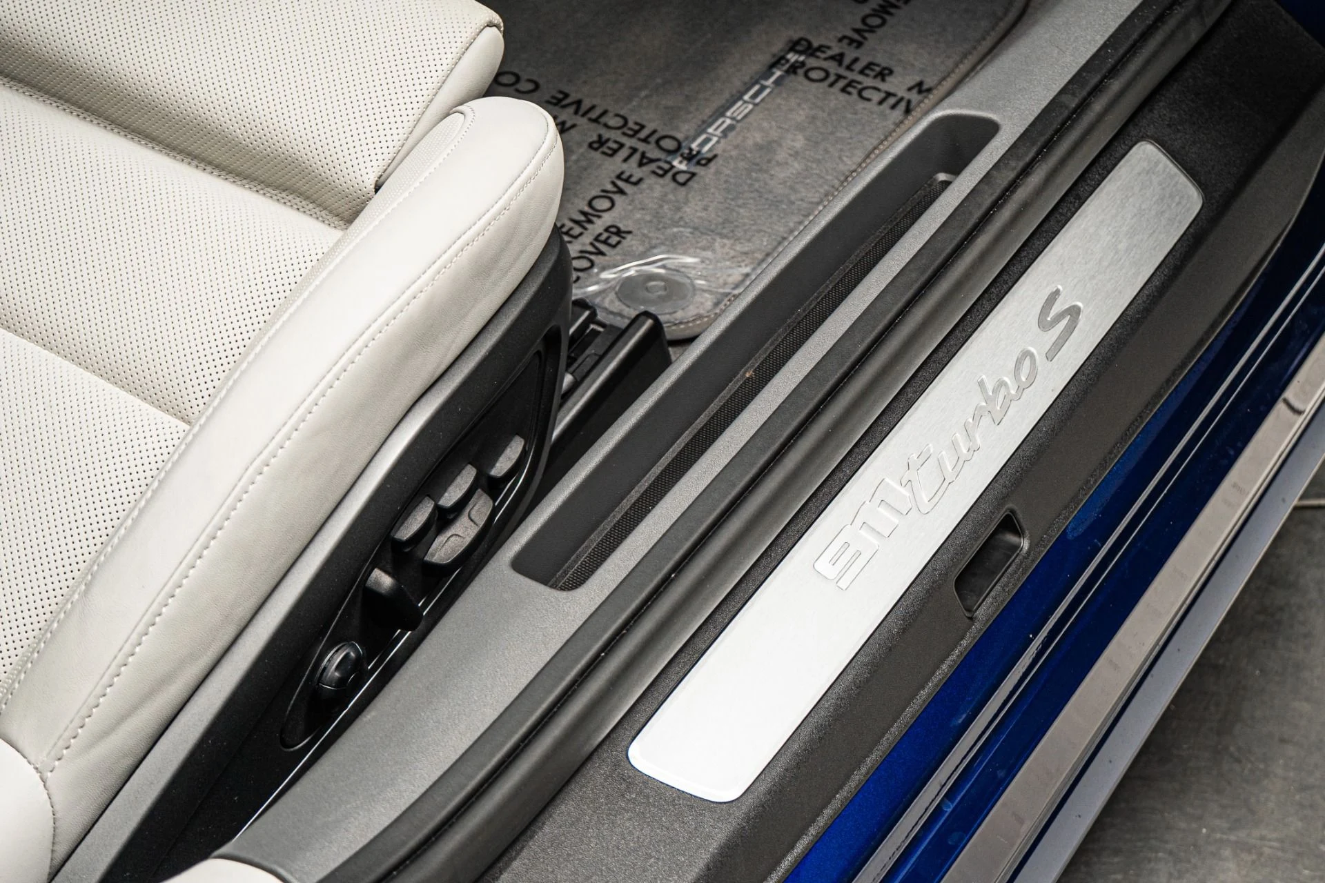 mph029_2761261875_Used_2022_Porsche_911_Turbo_S_Burmester_High_End_Audio_Sport_Exhaust_1758922499_1e0b4a749b