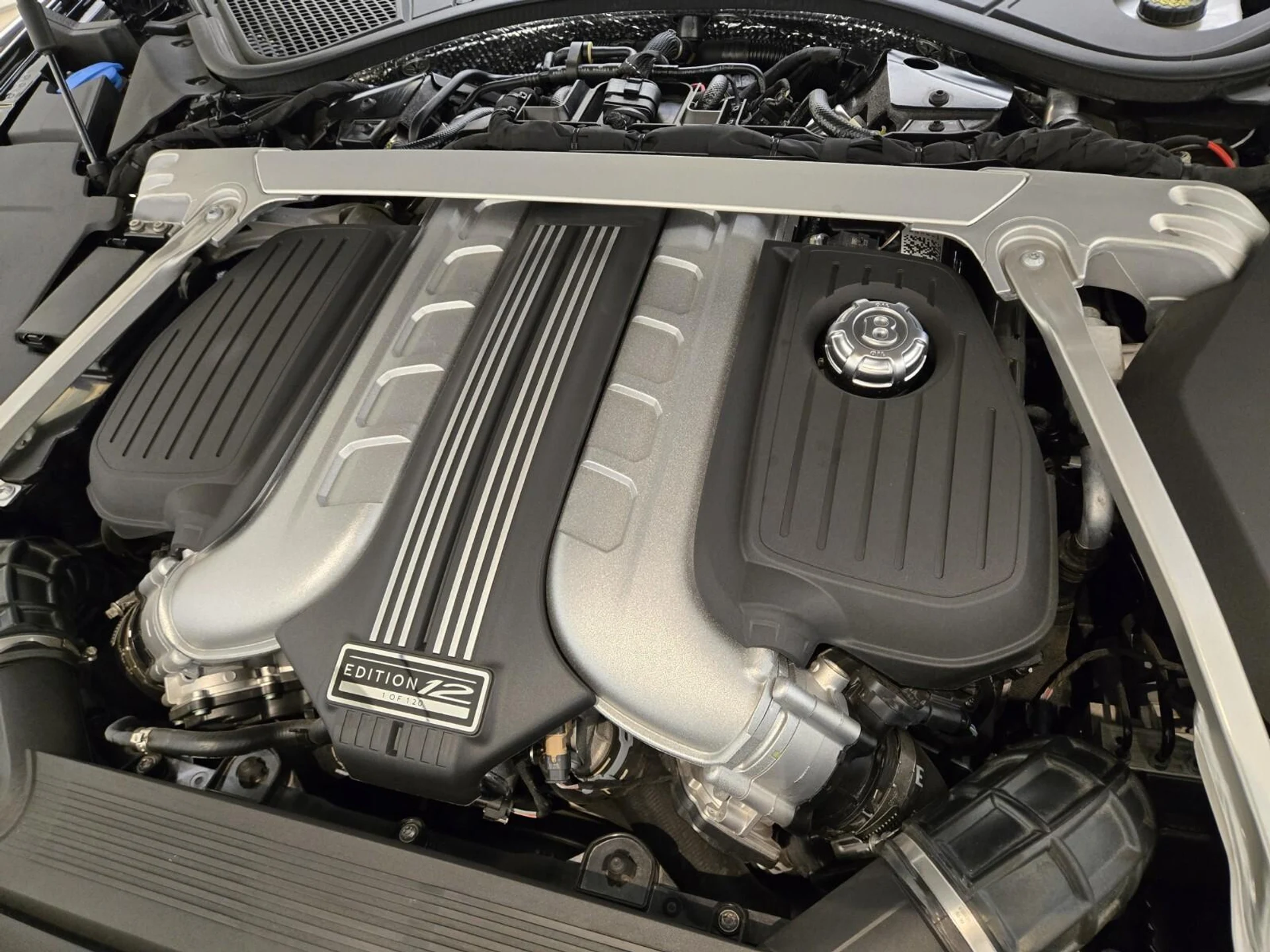 mph029_2762428760_Used_2024_Bentley_Flying_Spur_Speed_Edition_12_1768891276_2ae2bd7e7e