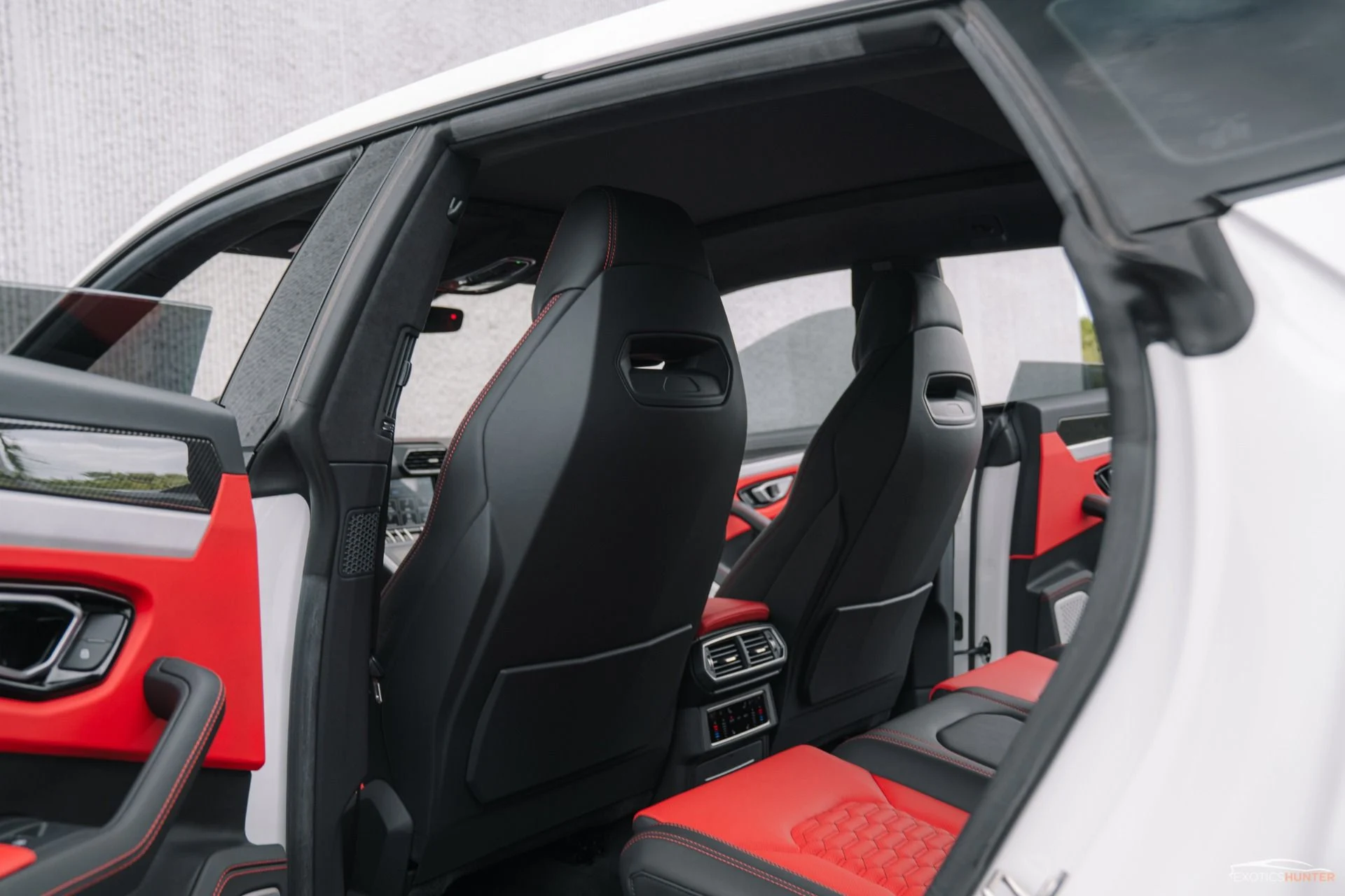 mph029_2766764892_Used_2021_Lamborghini_Urus_1762814970_08bf3c29ef