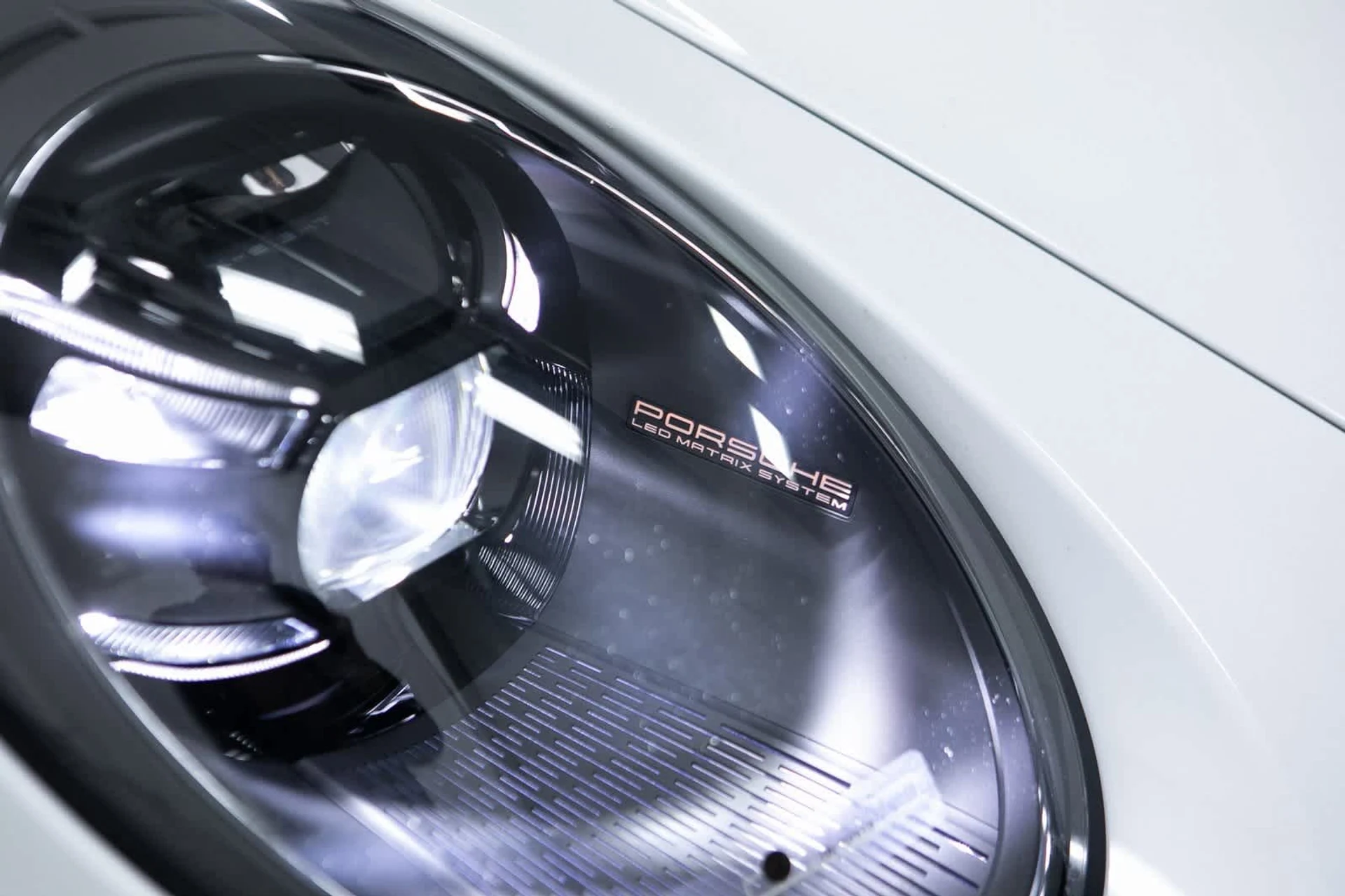 mph029_2774800047_eeba9e614e25d75e0cf956cc508da460x_59998a6038