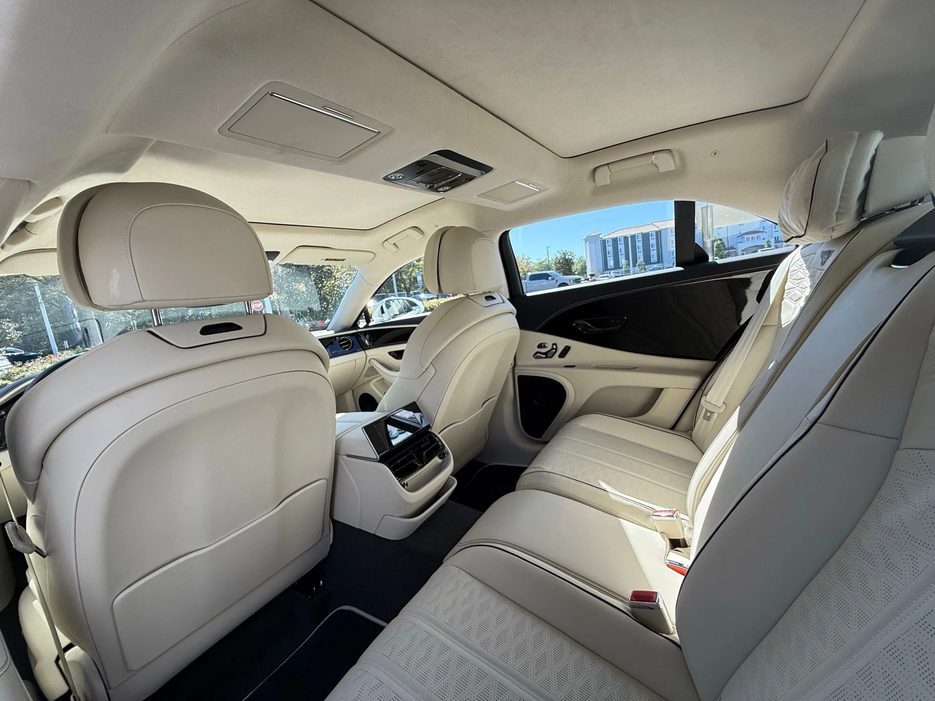 mph029_2780447106_1f2ee995aa074ccc89af9a2753dc7a9c_7926902a9a