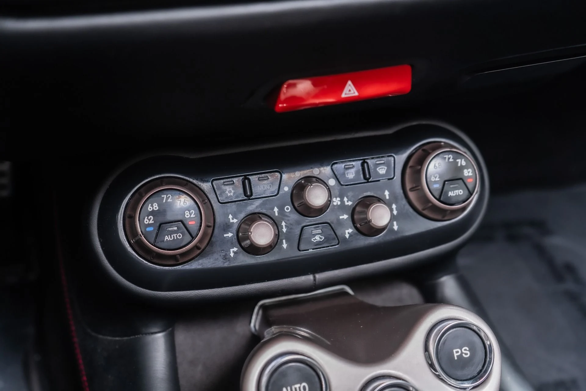 mph029_2793813732_Used_2013_Ferrari_California_Vossen_Wheels_Daytona_Seats_Red_Daytona_Bars_1756329432_fd5fe76454