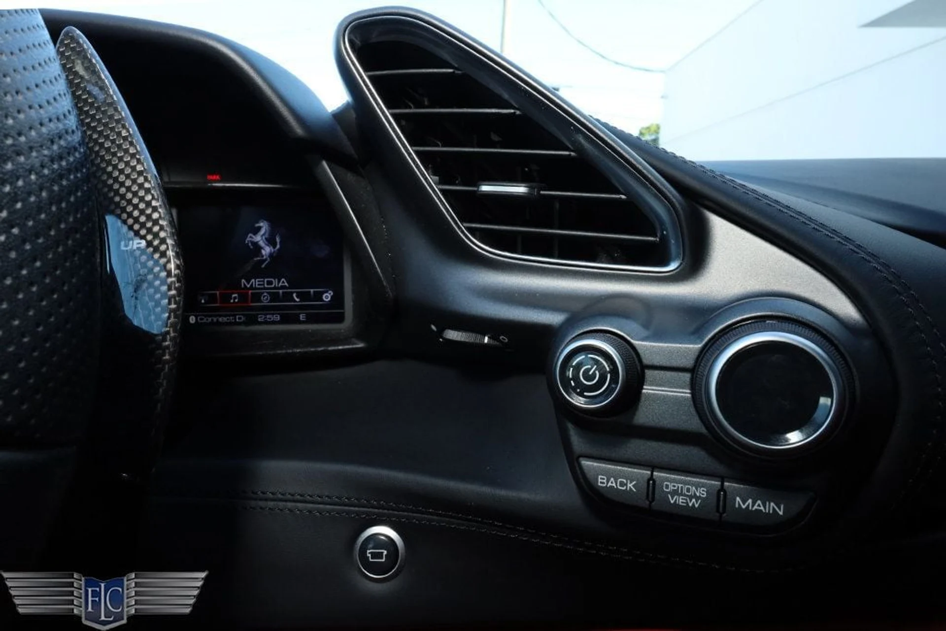 mph029_2812036539_used_2018_ferrari_488_spider_convertible_6305_22970596_30_1024_f38c7283c7