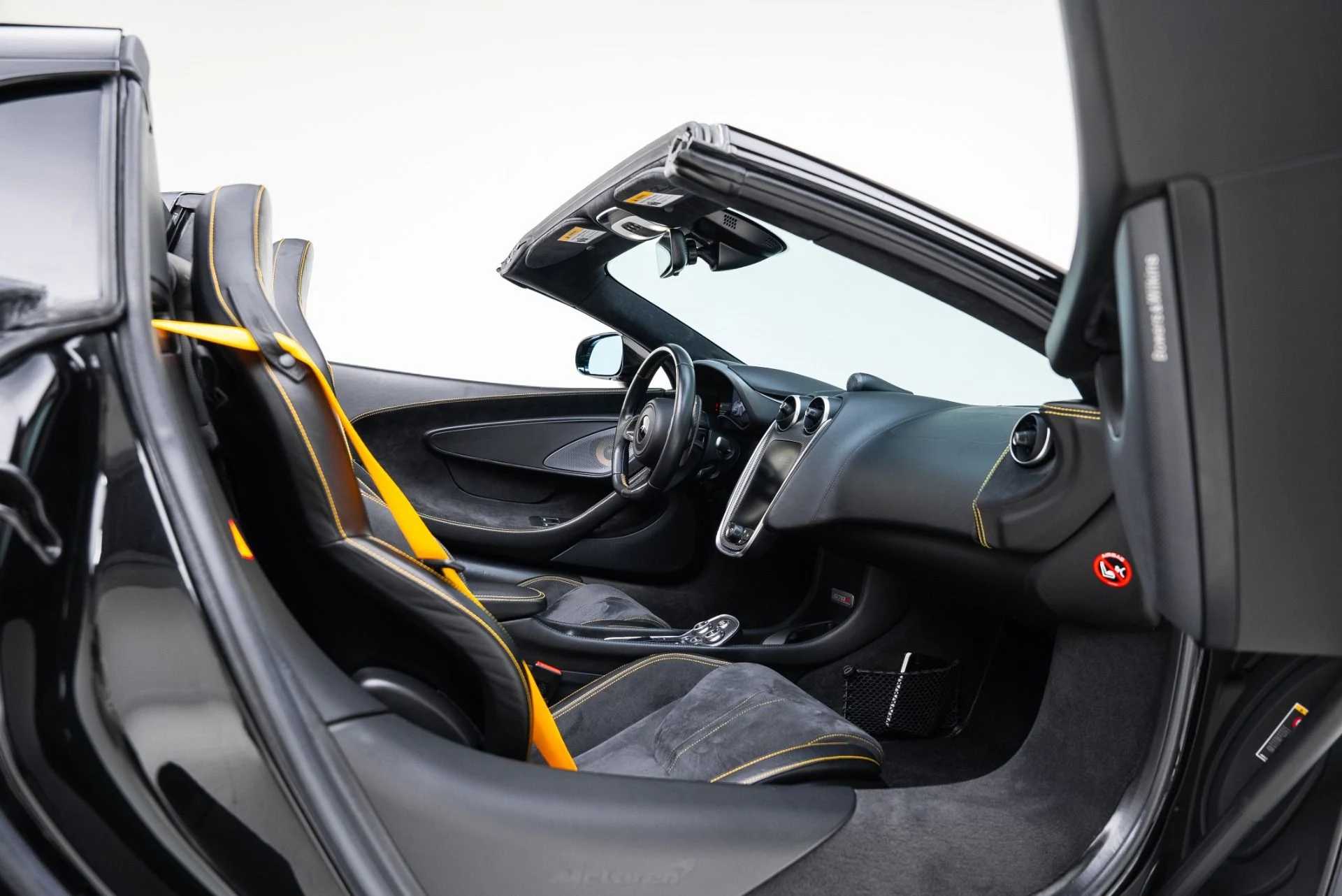 mph029_2834302100_Used_2019_Mc_Laren_570_S_Spider_1767812844_cdf3f68fab