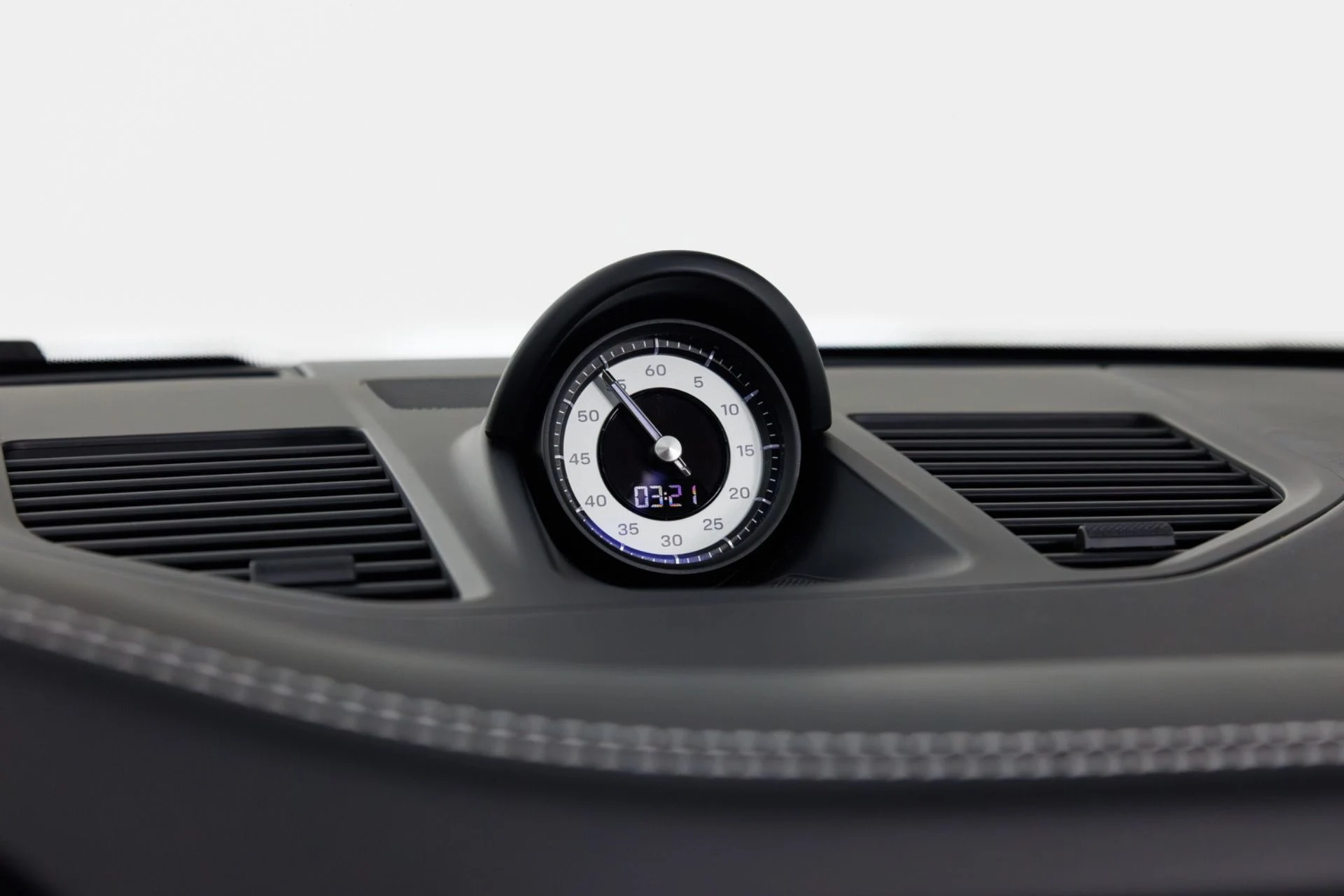 mph029_2834551561_Used_2022_Porsche_911_Targa_4_S_1786991063_9b415932ad