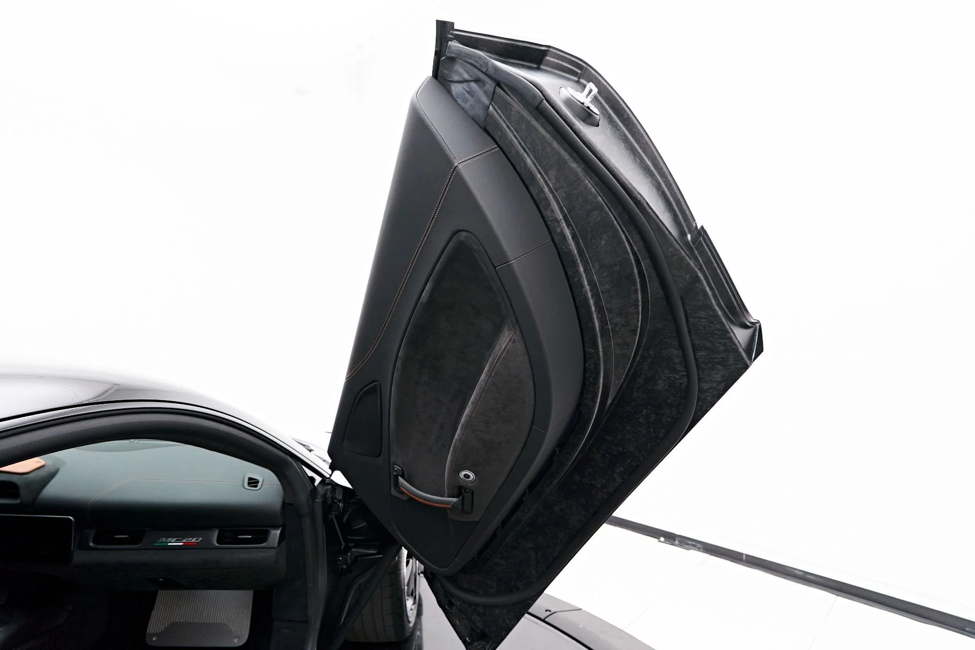 mph029_2835512273_Used_2022_Maserati_MC_20_Base_1740866252_7a67bde8b8