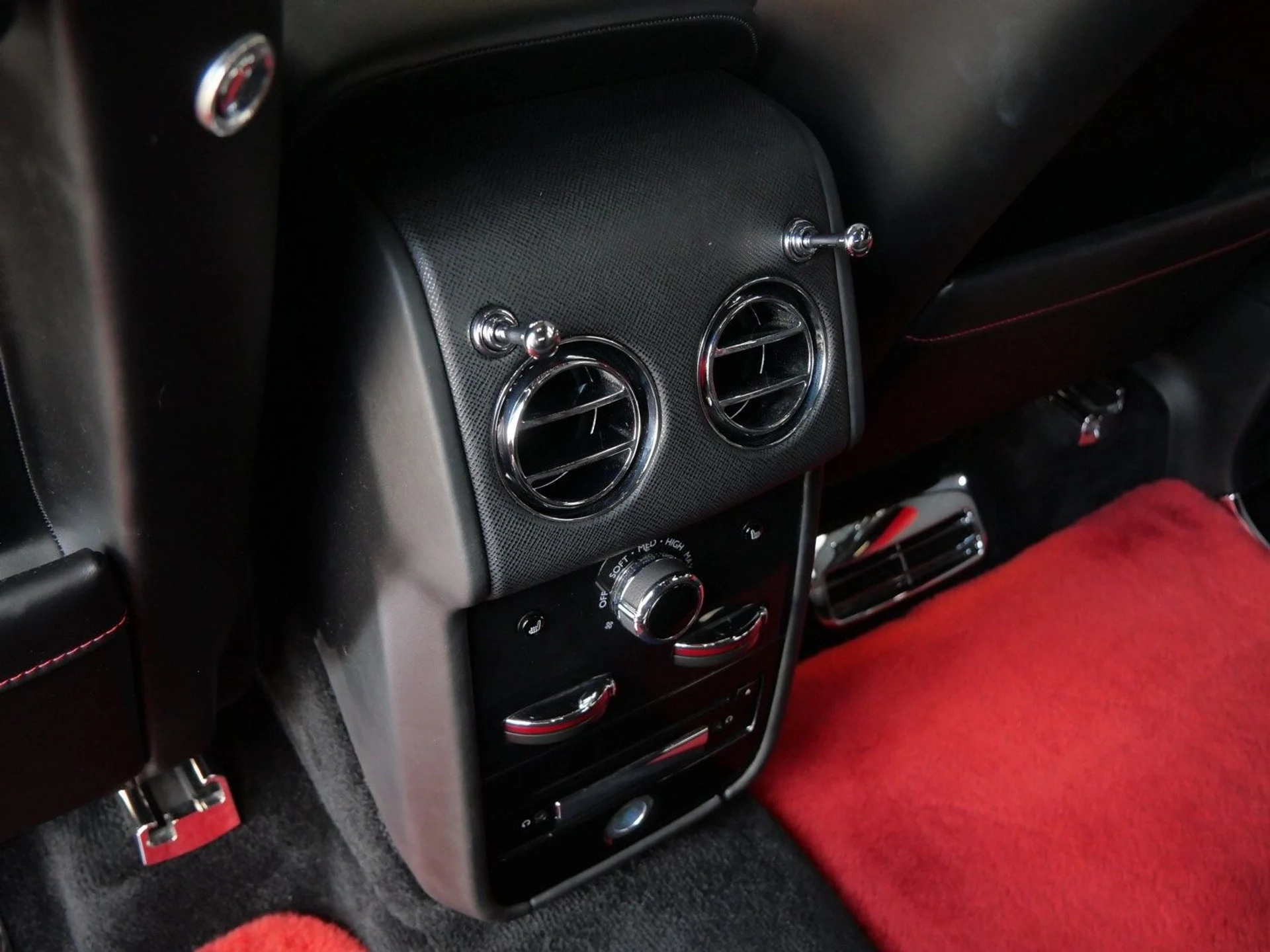 mph029_2836528331_b0120c4b1d46652ec0a4b423583f0400x_9aaf857c62