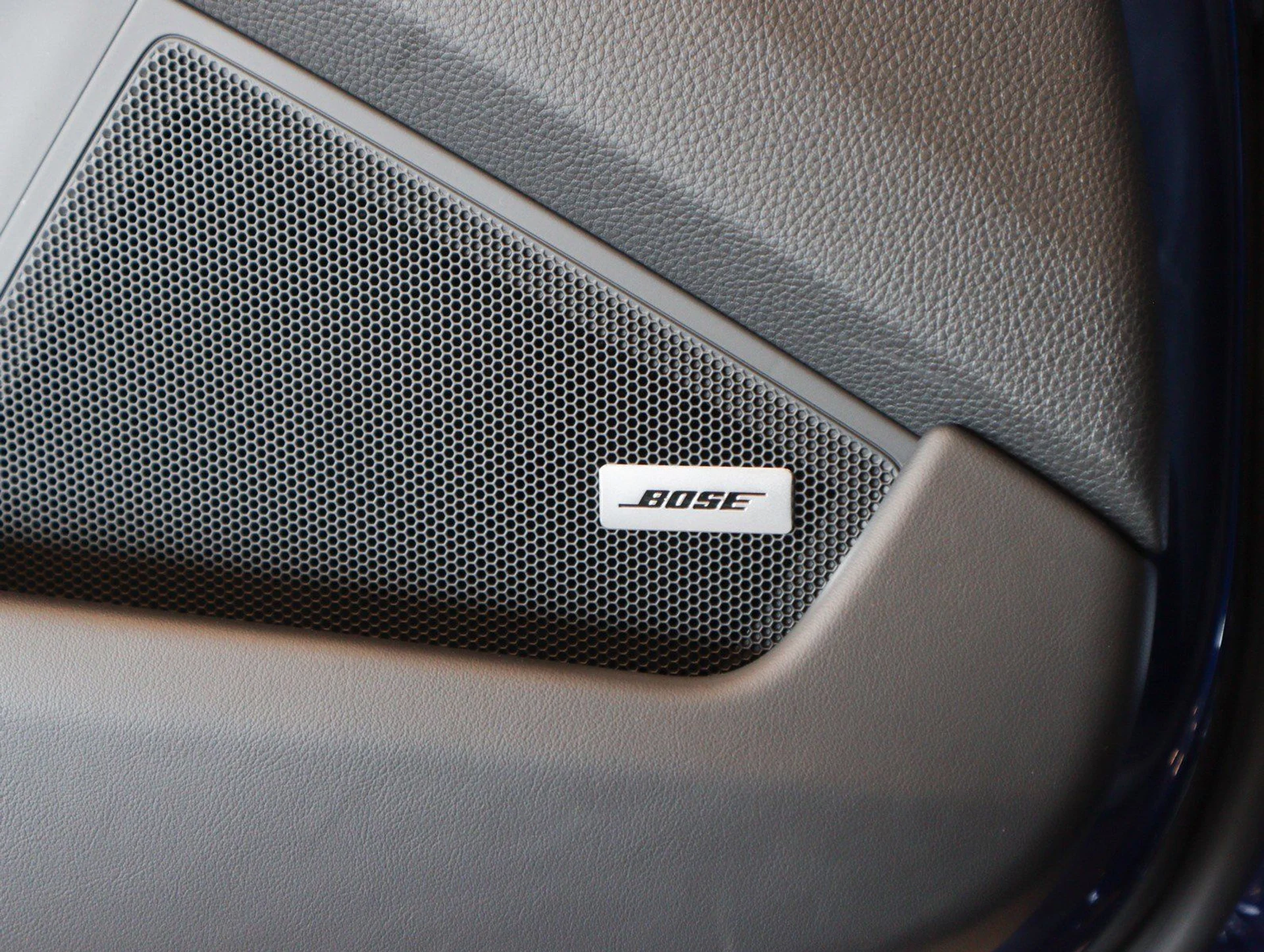 mph029_2851202833_b77161088bf48bea587afe130d261ac2_0d93629161