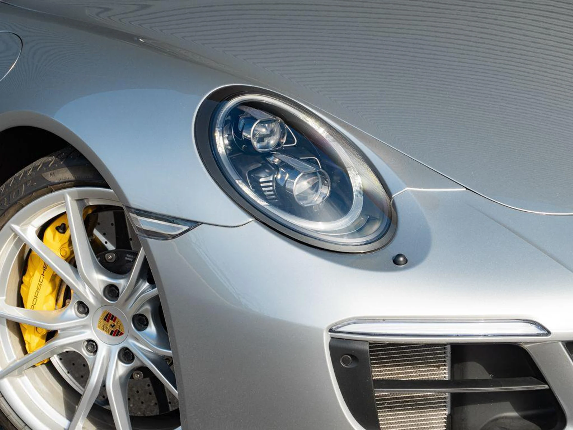 mph029_2851826159_0_Ke3o10oxsg4j_R9u8_Up7_Fz_NVAZM_3128276a39