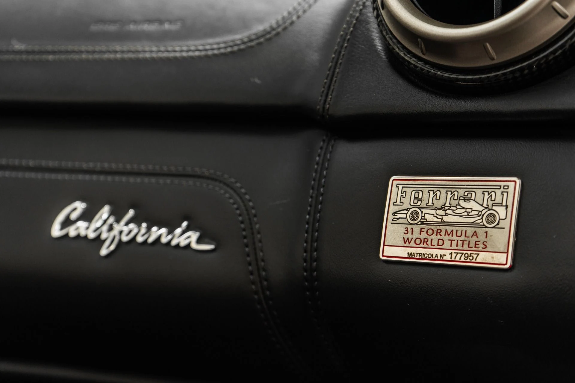 mph029_2855817543_Used_2011_Ferrari_California_Daytona_Seats_Carbon_Fiber_Driving_Zone_Carbon_Dash_Inserts_1760563898_1523af06c7