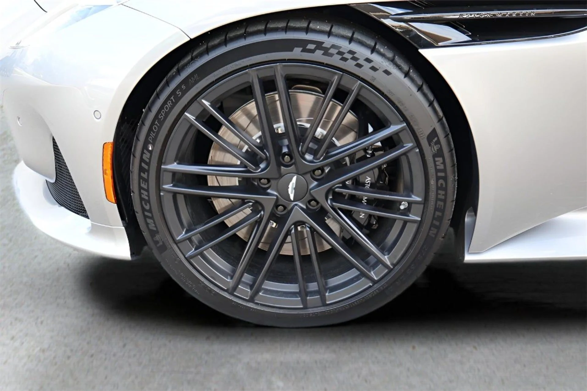 mph029_2856057771_30_ba0233d066