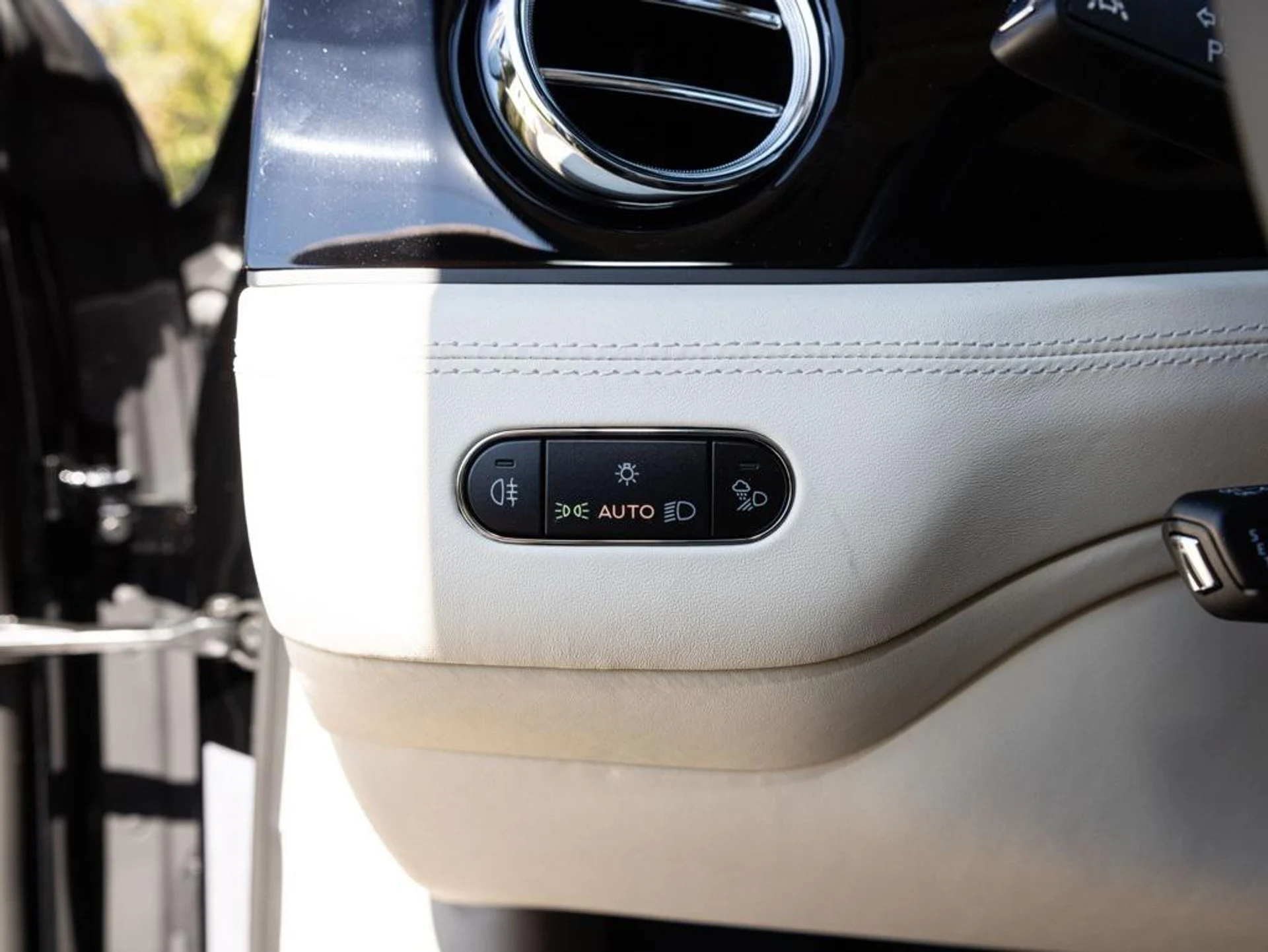 mph029_2858649227_465336697_68f22a0ec83056c645fcff35_8b599080e3