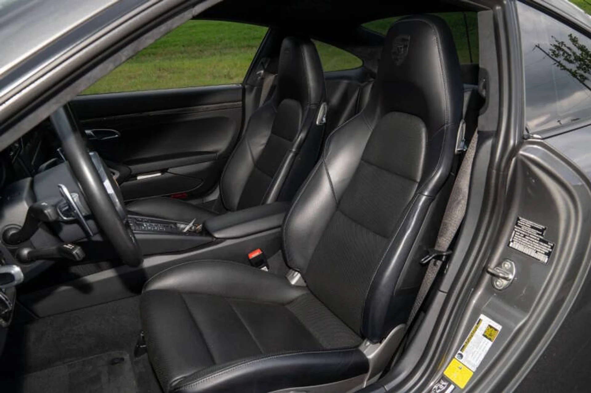 mph029_2874266841_2016_porsche_911_turbo_s_awd_2dr_coupe_b3ea42877a