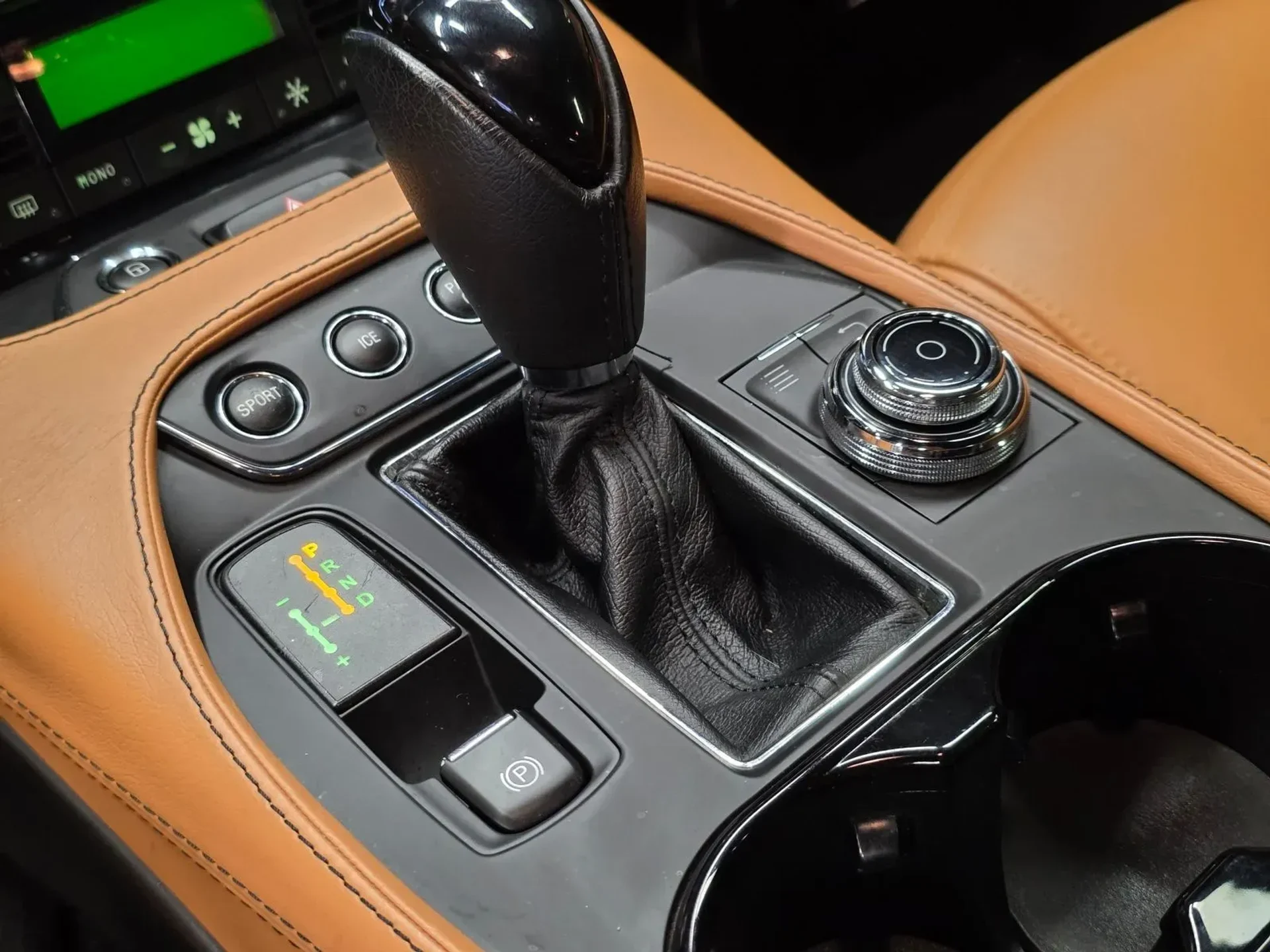 mph029_2877336406_46e96a33_be90_4dc7_a6cc_9c32da20b3f8_a160e55630