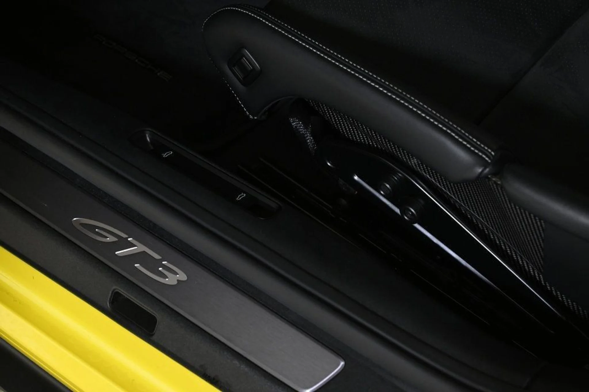 mph029_2880853630_439fc154057249f1a7c967d455dbb249_0562b58079