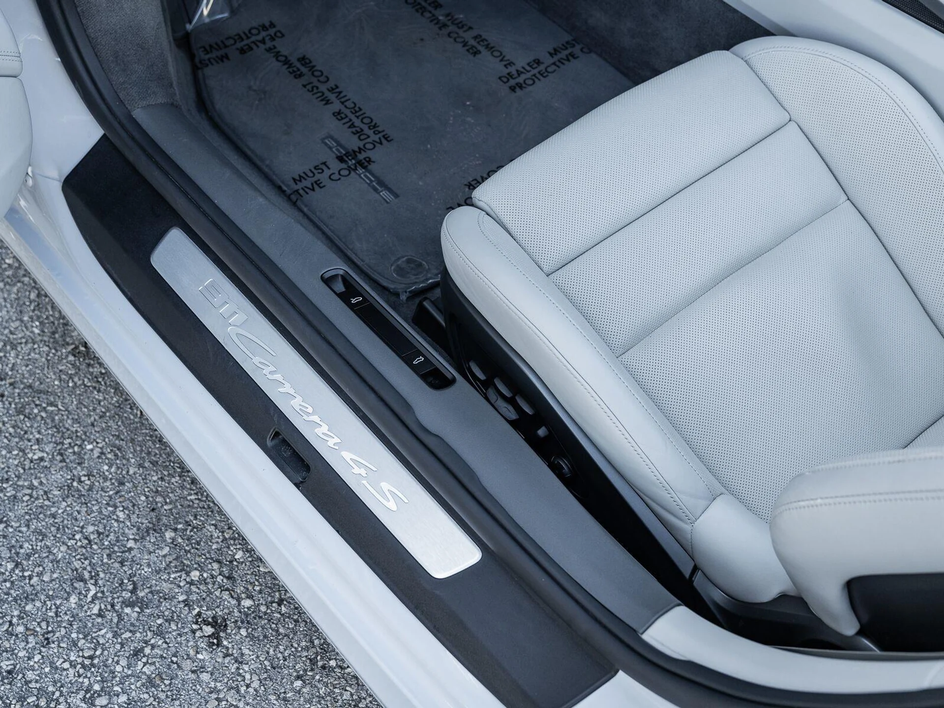 mph029_2888219707_Used_2024_Porsche_911_Carrera_4_S_1792609680_c7299b7b9d