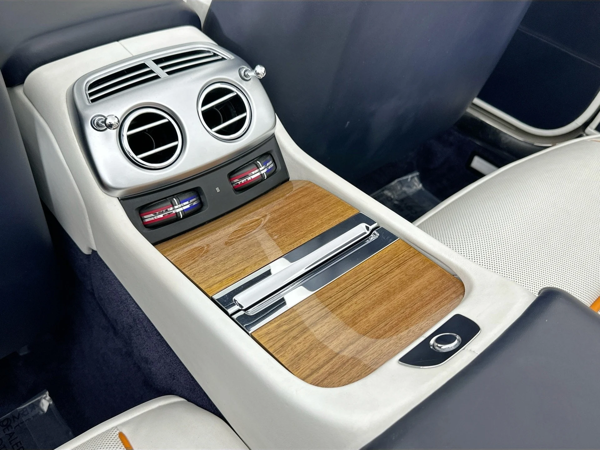 mph029_2892034600_30_2d03ba4117