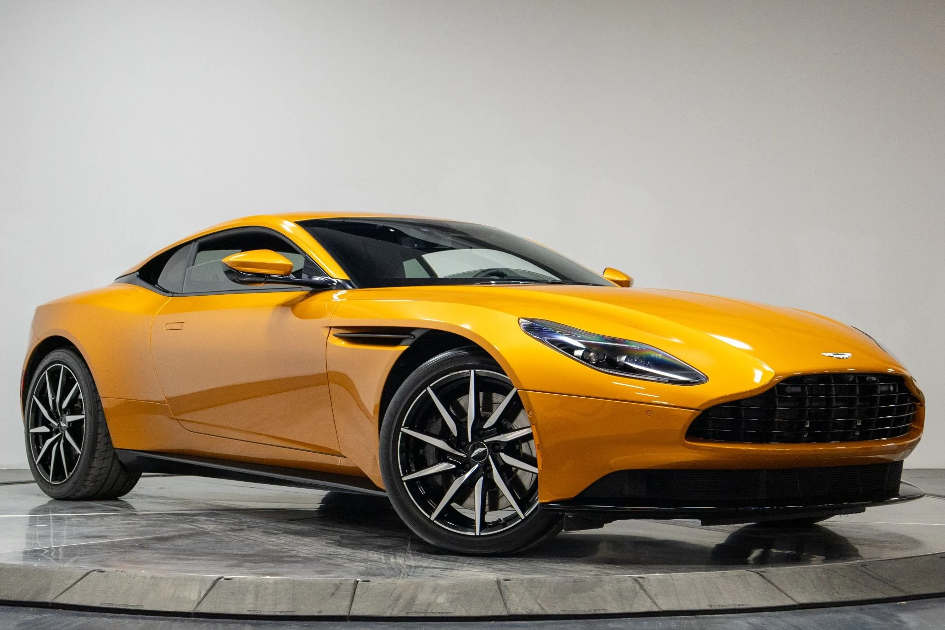 mph029_2899162941_Used_2018_Aston_Martin_DB_11_1761056819_241e4ba354