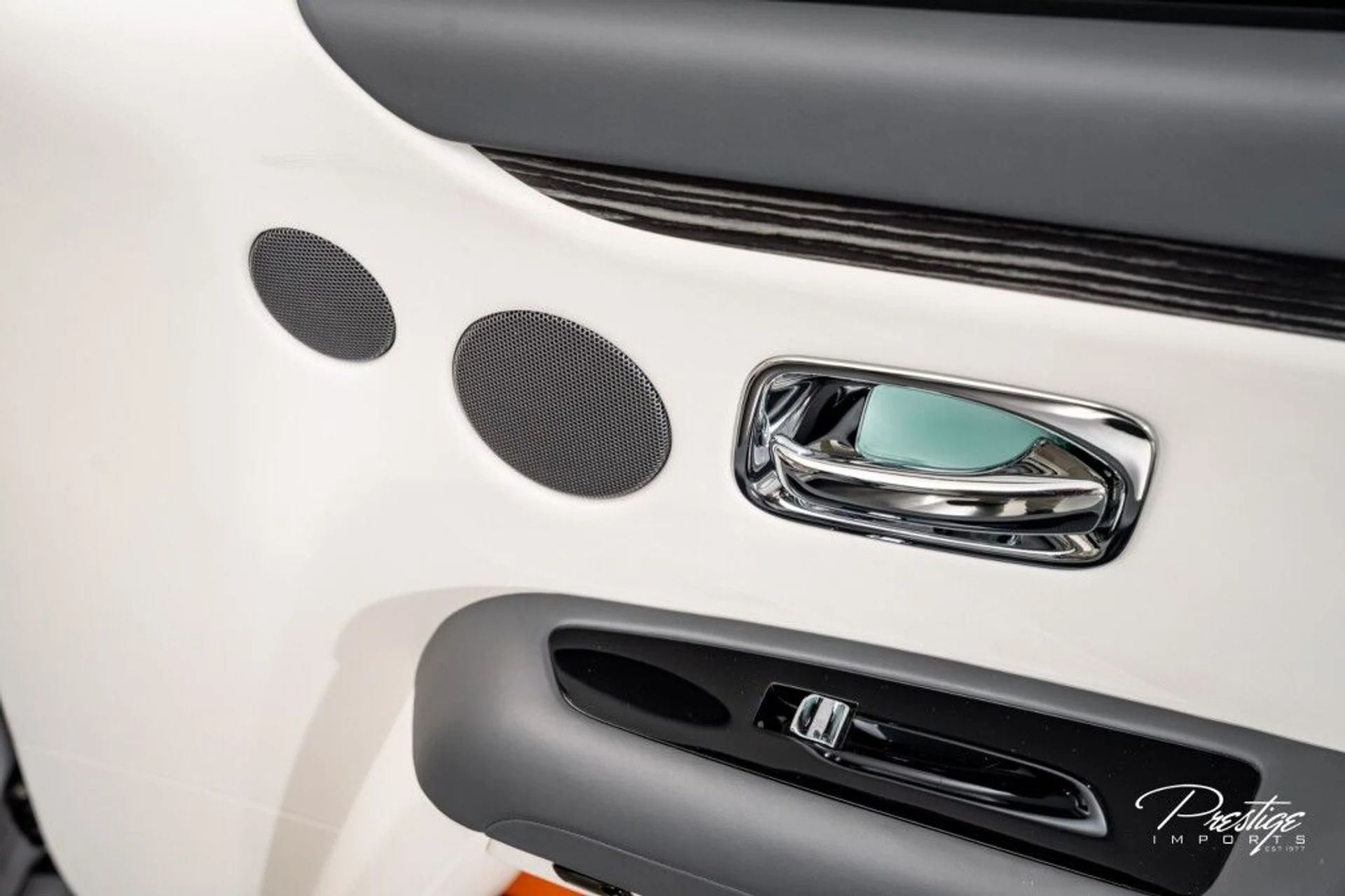 mph029_2910571059_91d531f550bb871d008111e36f6070d8_4015b3c991