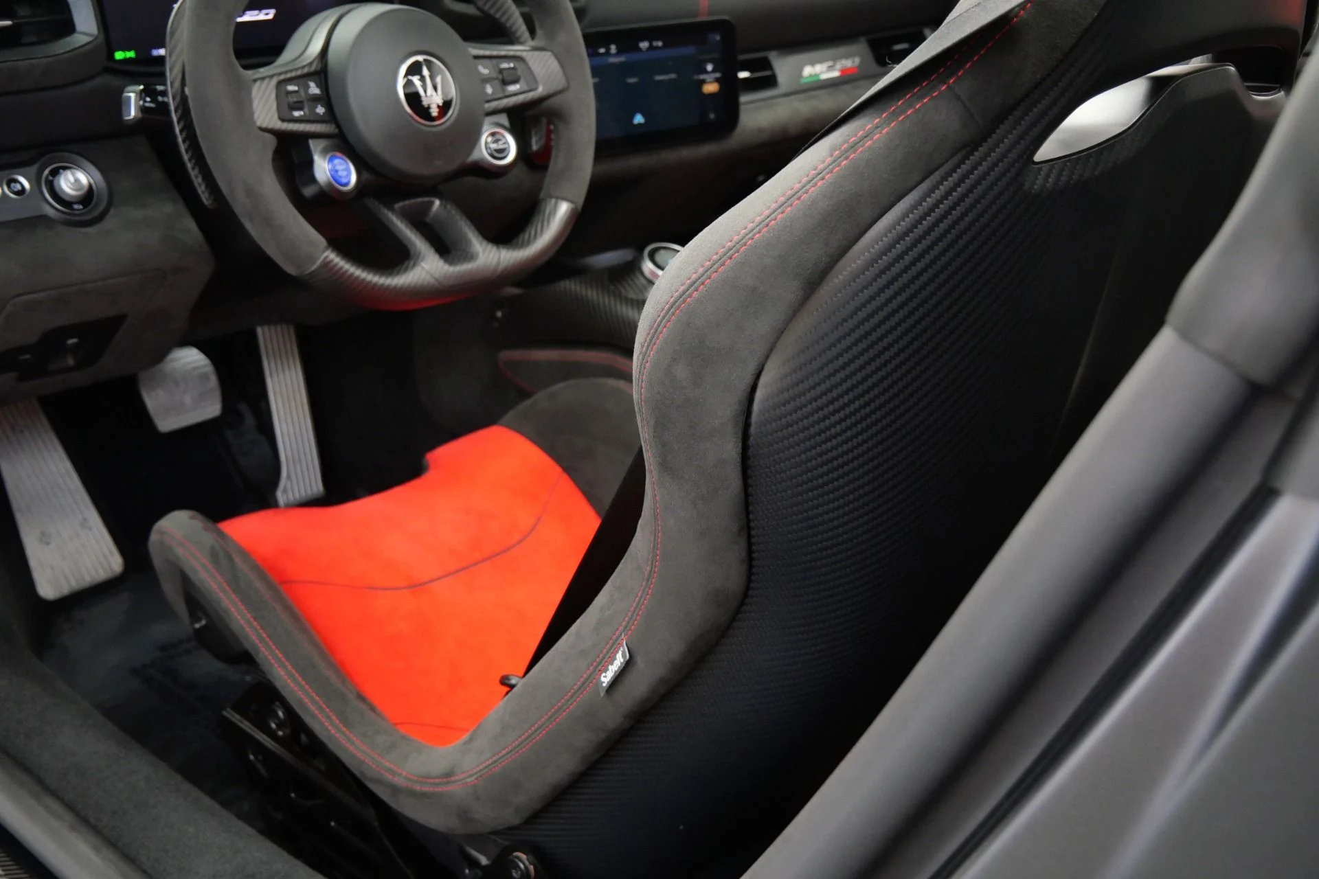 mph029_2916188854_Used_2023_Maserati_MC_20_Cielo_1598_Miles_Carbon_Ceramic_Brakes_Interior_Exterior_Carbon_Packages_1776351221_647ac0ee67