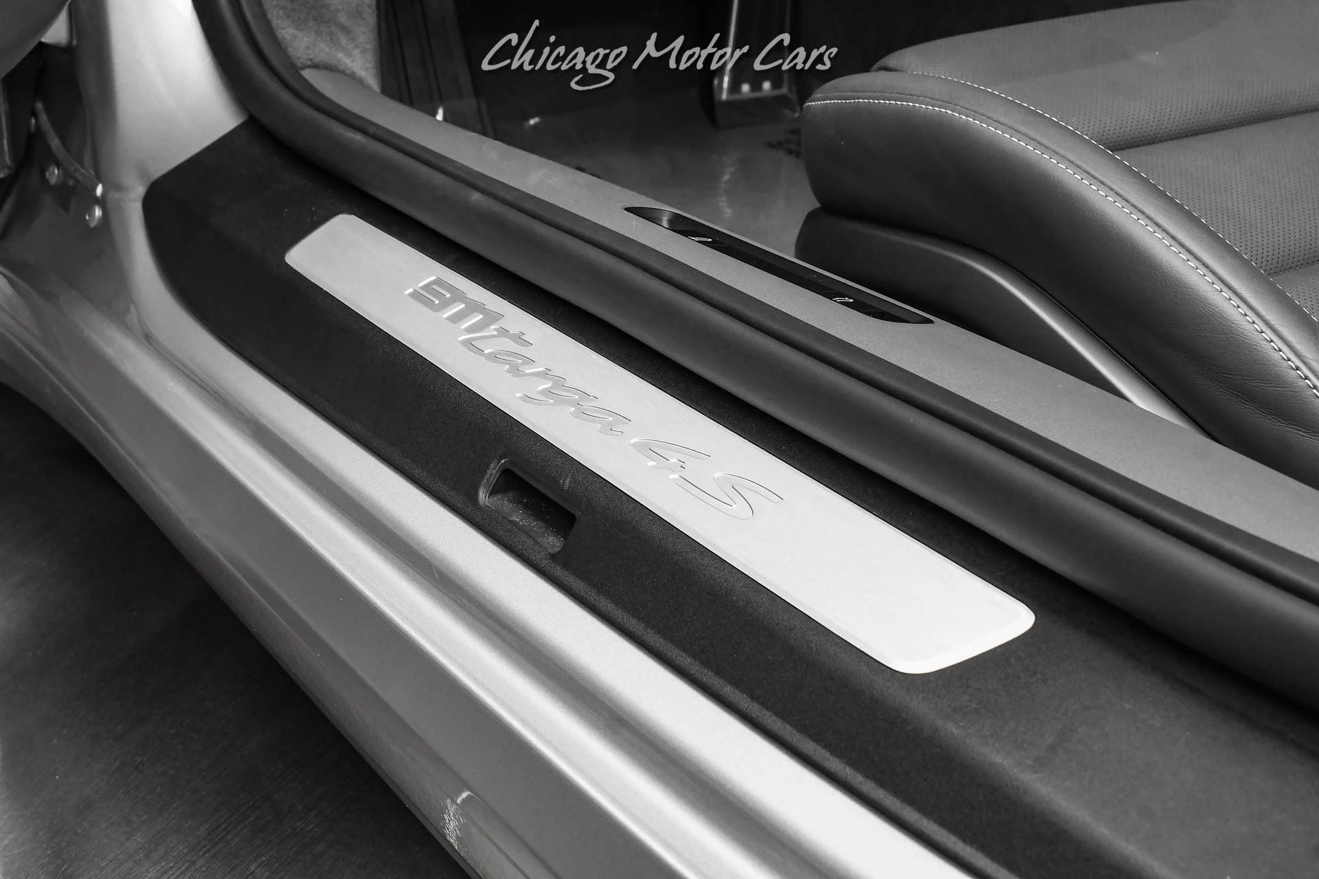 mph029_2917662816_12342_p30_l_78e5842889