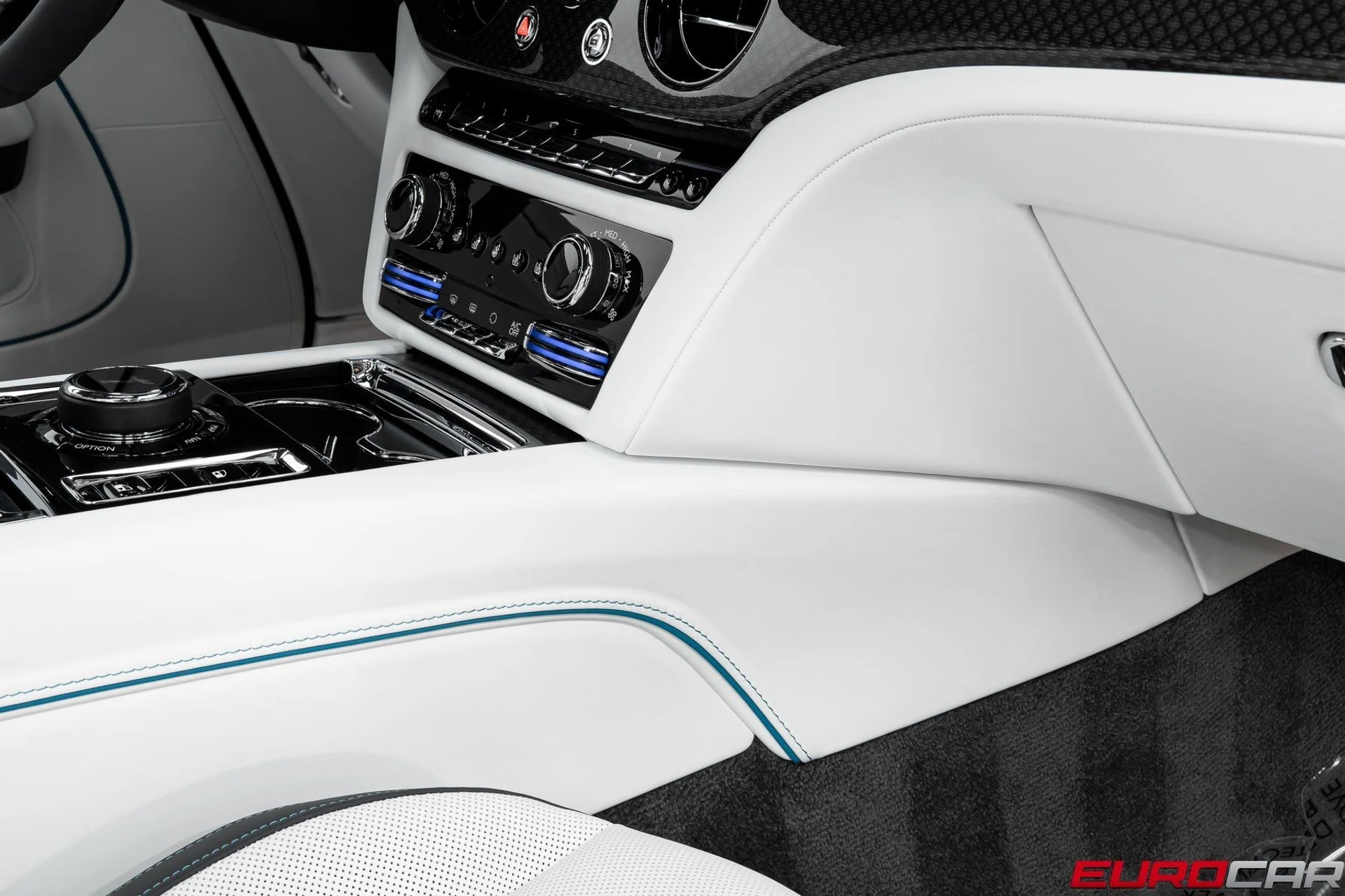 mph029_2918083360_image_30_502031c70a