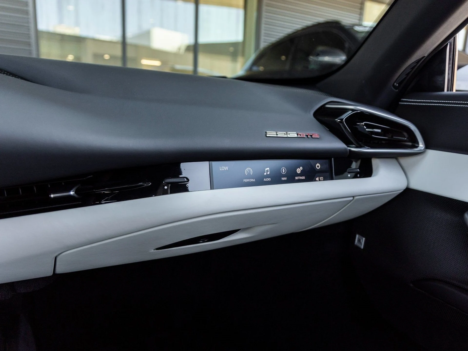 mph029_292363721_31_c619bf5736