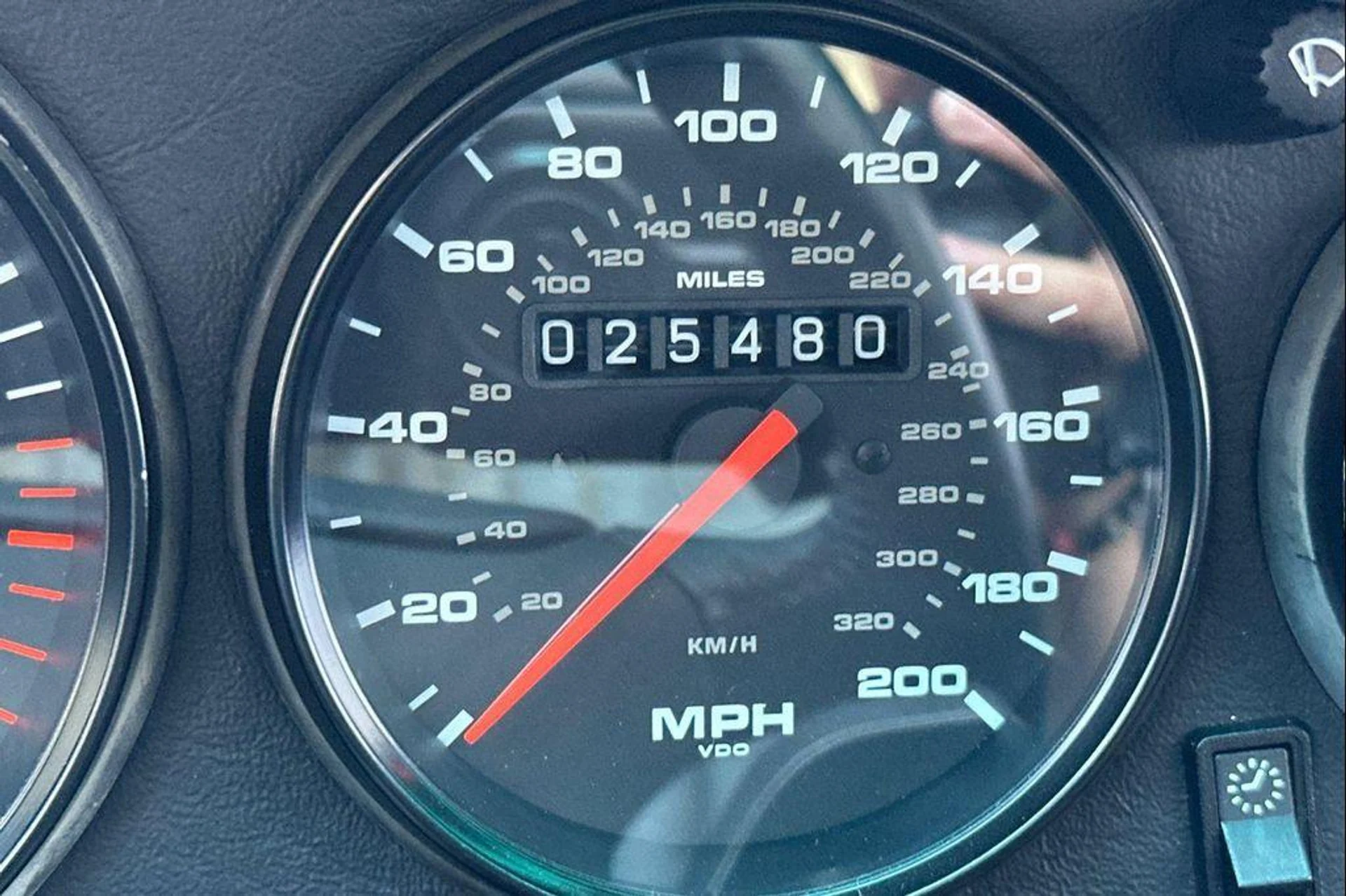 mph029_2925693917_x_Zlbz_T_Et8k_Co_Bup7_U1_UK_Jelt_P_Cc_057134a746