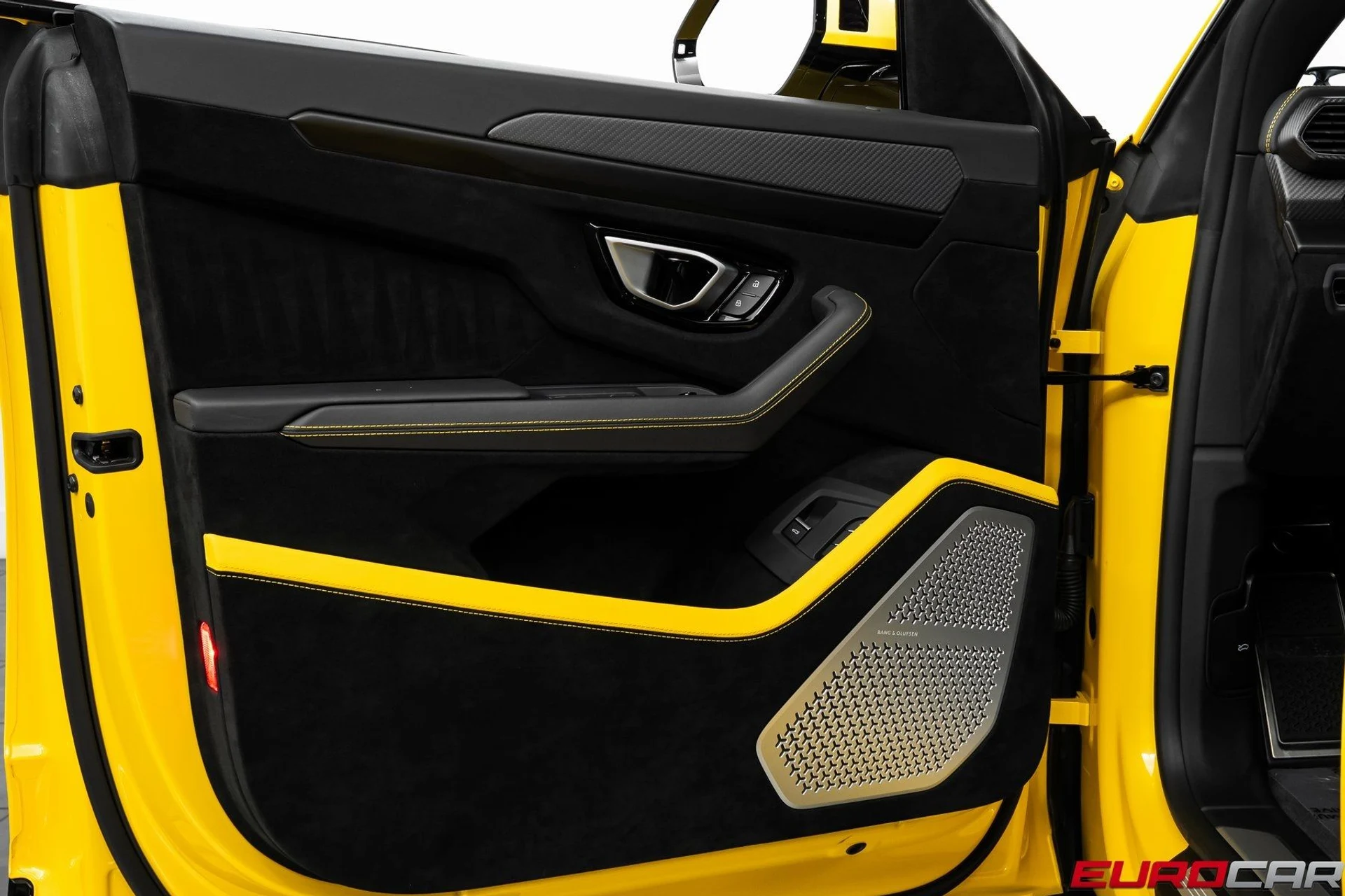 mph029_2926269809_image_30_4fd3316e9e