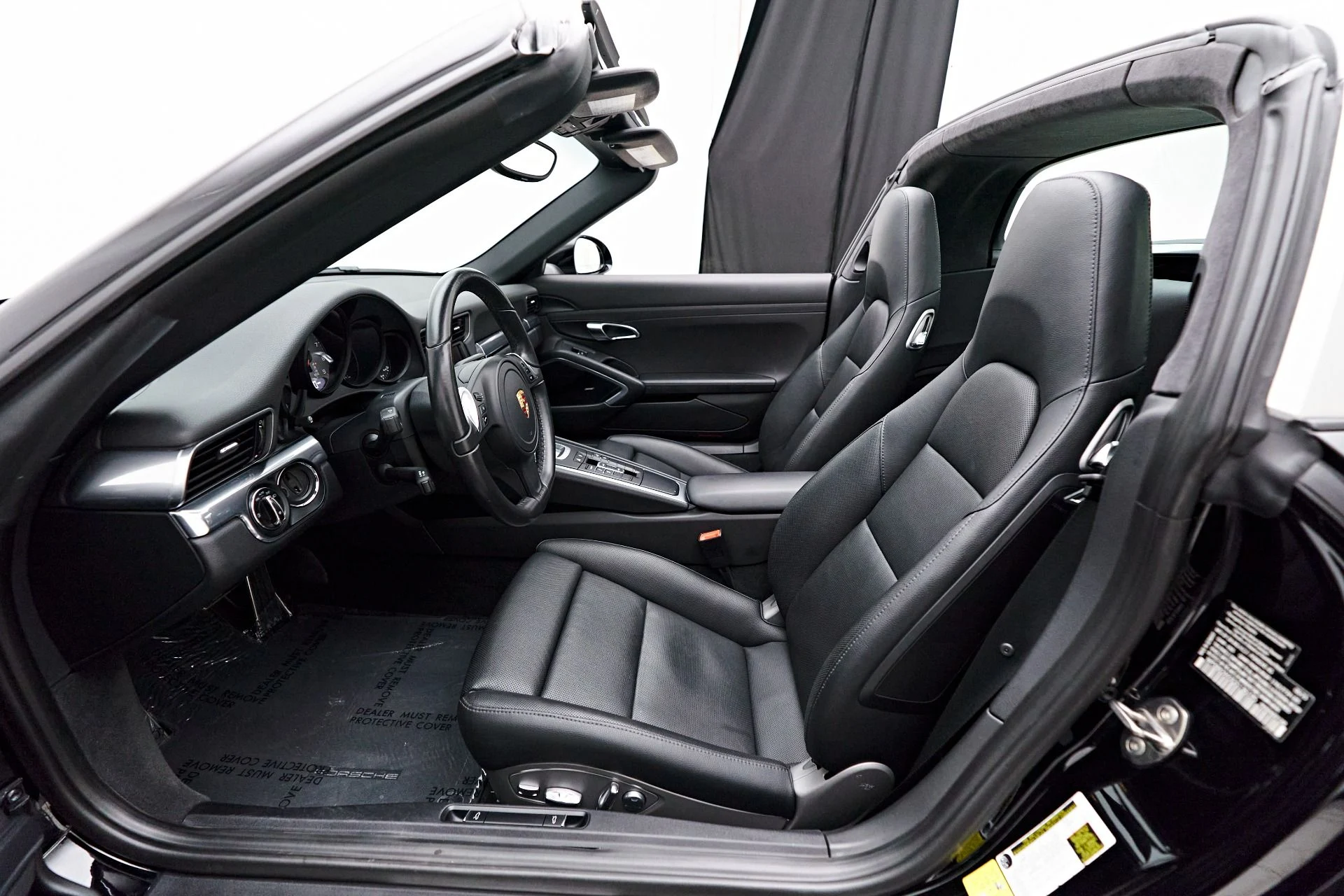 mph029_2927793804_Used_2016_Porsche_911_Targa_4_S_1708643466_ff18a04cab