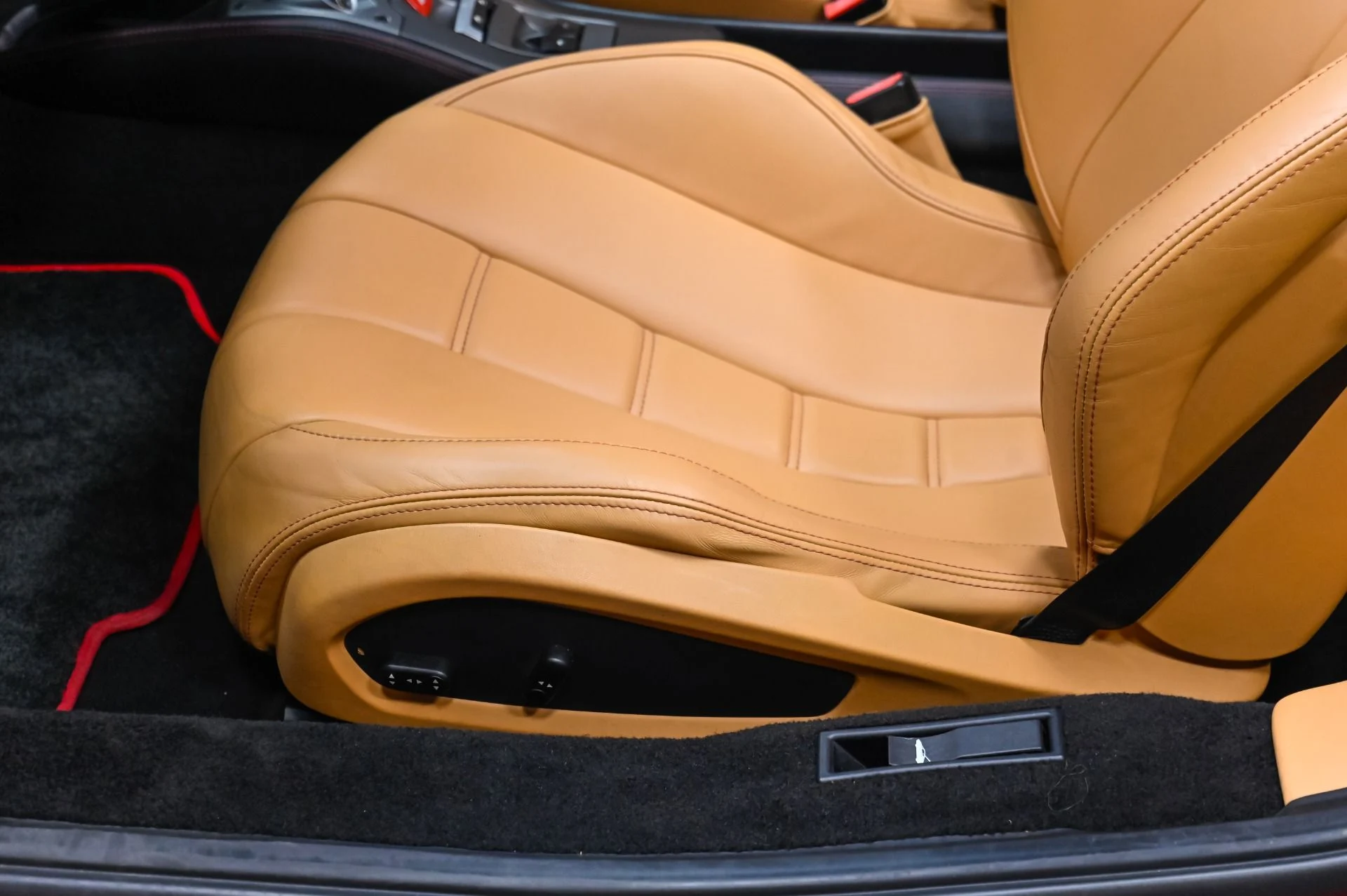 mph029_2934462940_Used_2013_Ferrari_458_Spider_1788115023_2a415cf40d