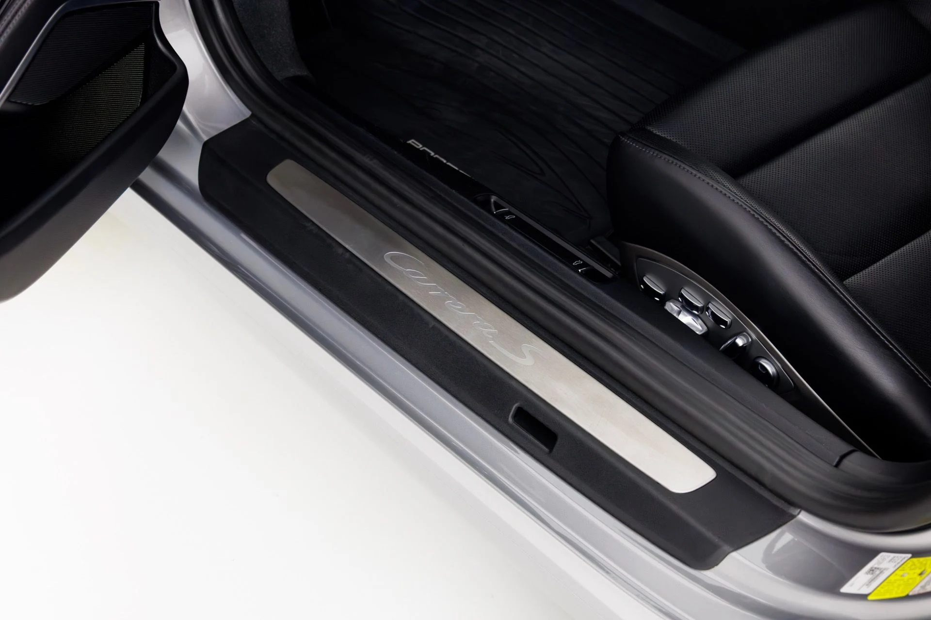 mph029_2941724917_Used_2017_Porsche_911_Carrera_S_1769117486_25fad176f8