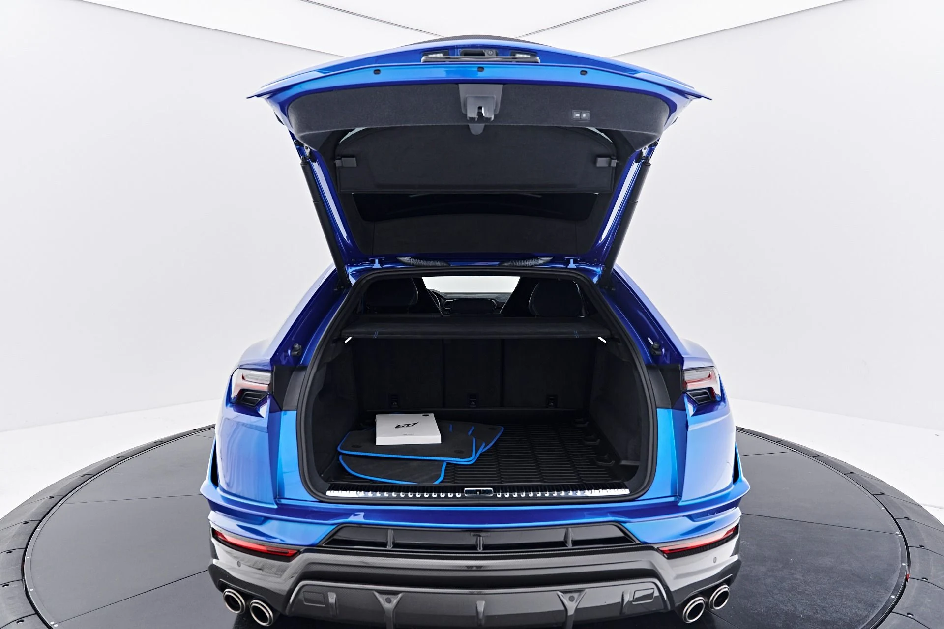 mph029_2945369022_Used_2023_Lamborghini_Urus_Performante_1790208840_64469c3c03