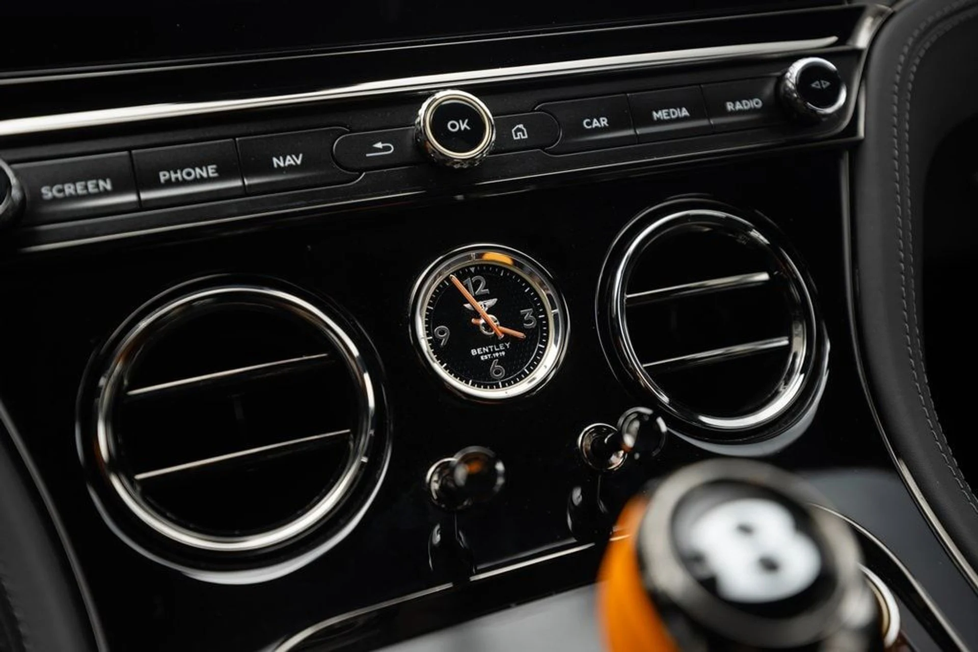 mph029_2970976406_a0f3180d840dea94813a5f9c606c0c9ex_04cf116a41