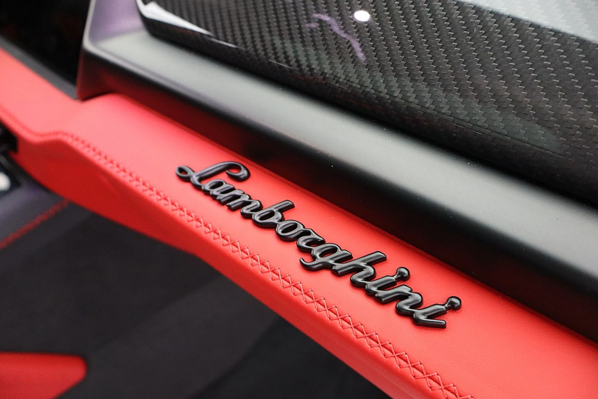 mph029_2972244255_Used_2025_Lamborghini_Urus_SELEASE_OPTIONS_AVAILABLE_b2e8e02531