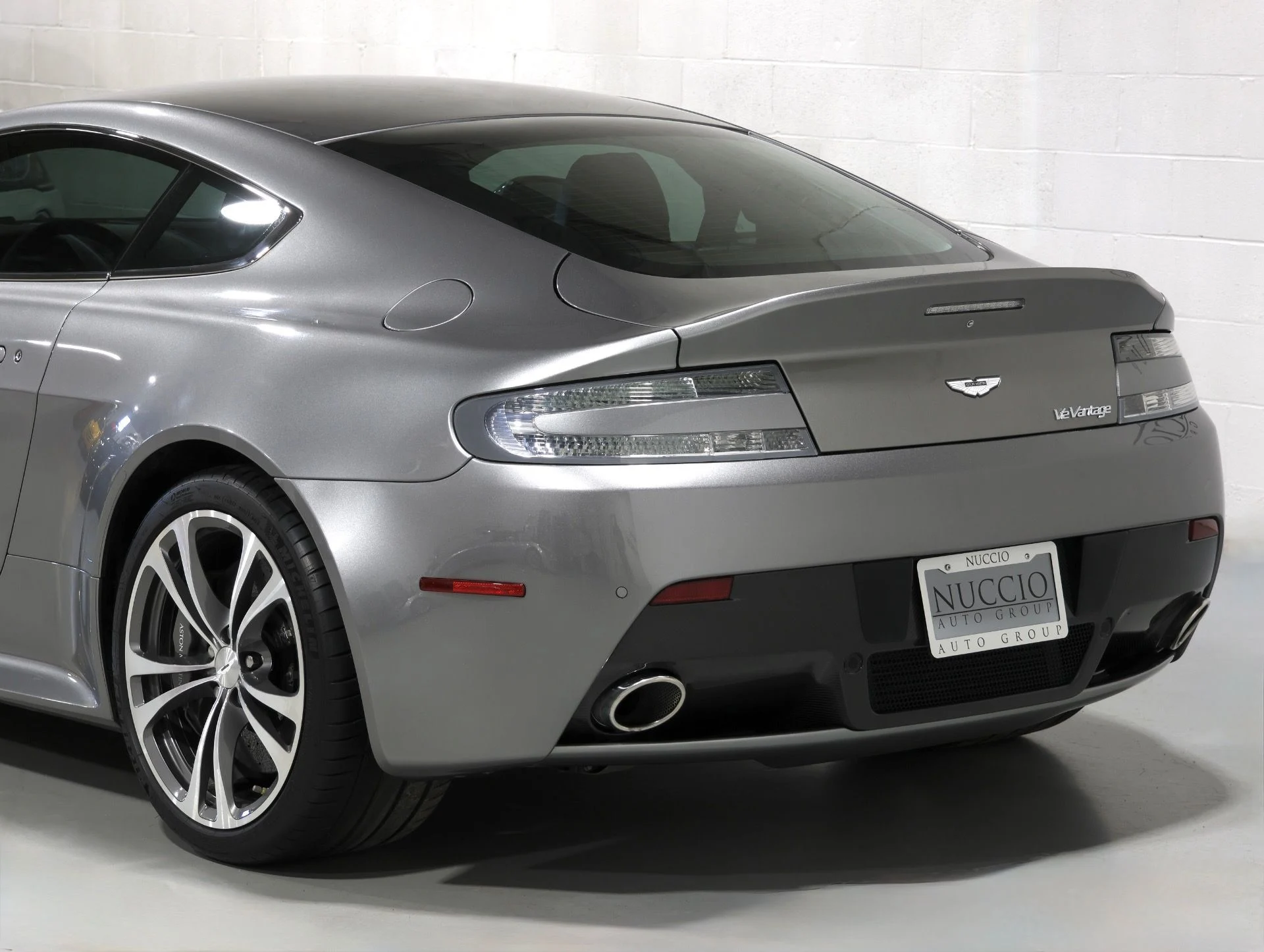 mph029_2987382302_Used_2012_Aston_Martin_V12_Vantage_Rare_6_Speed_Manual_Over_200_K_MSRP_20_K_In_Recent_Maintenance_1770846605_1a0be4798d