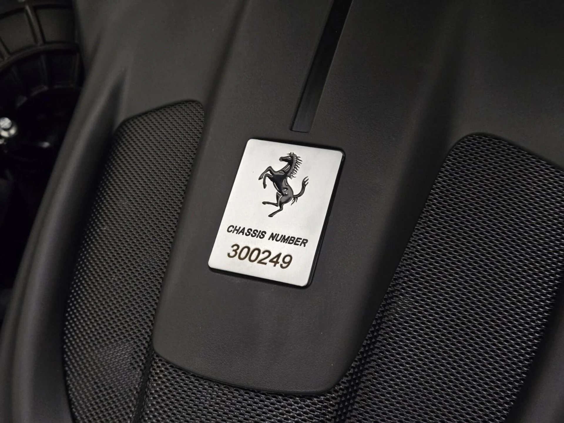 mph029_2988803550_Used_2024_Ferrari_Roma_1758782893_4e425ca148