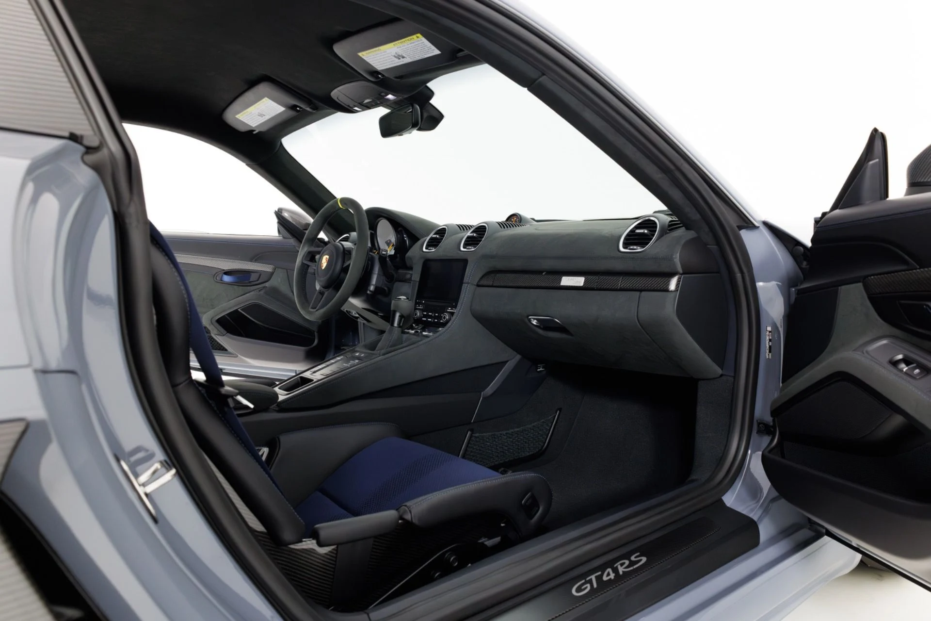 mph029_2998067960_Used_2023_Porsche_718_Cayman_GT_4_RS_1774906615_3786becc8b