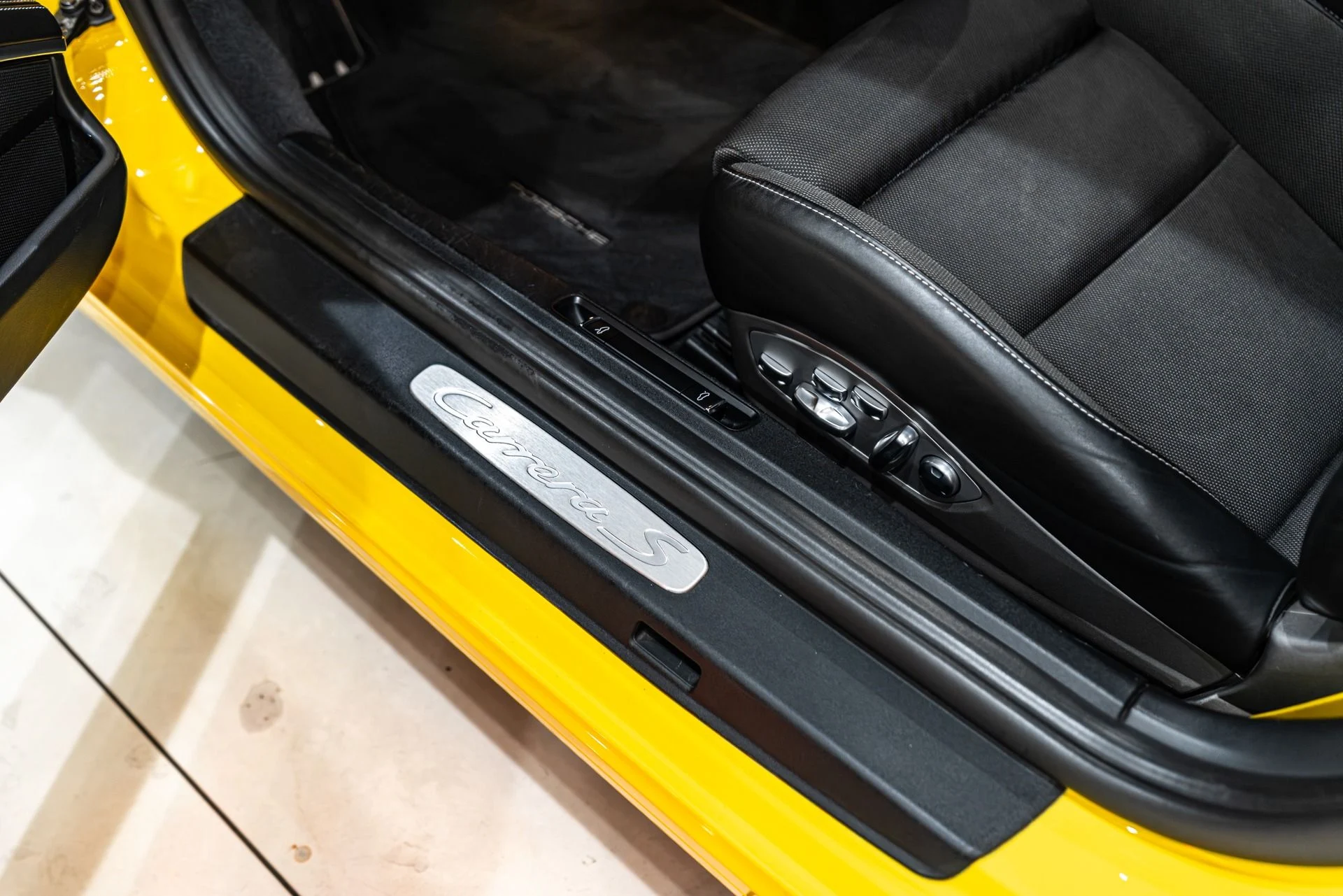 mph029_3009723213_13056_p30_l_b3812ebc32