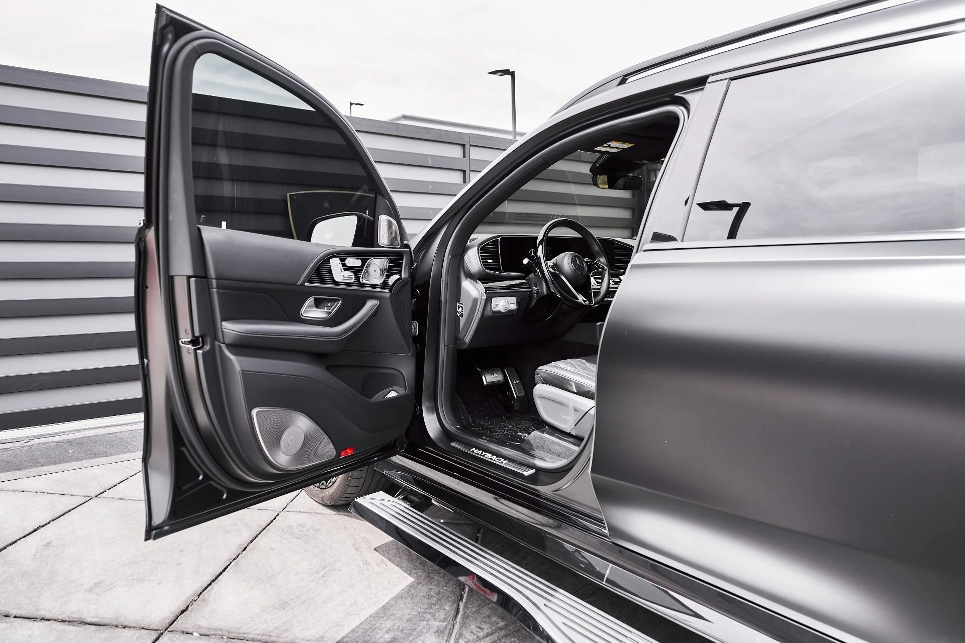 mph029_3032698426_Used_2024_Mercedes_Benz_GLS_Maybach_GLS_600_1776550593_be36a77b38