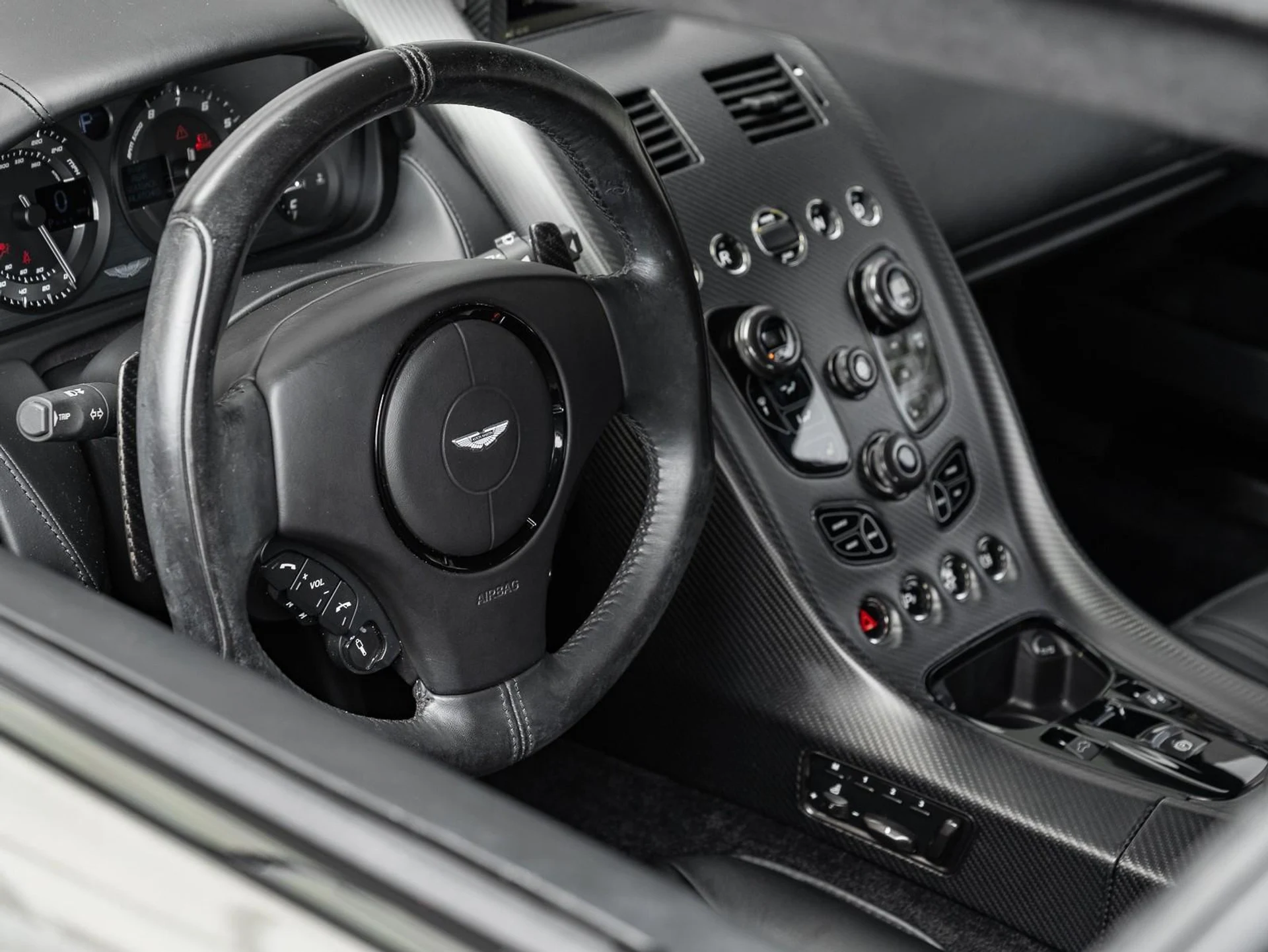 mph029_3038646929_Used_2019_Aston_Martin_Rapide_AMR_1759500151_95cc7439b7
