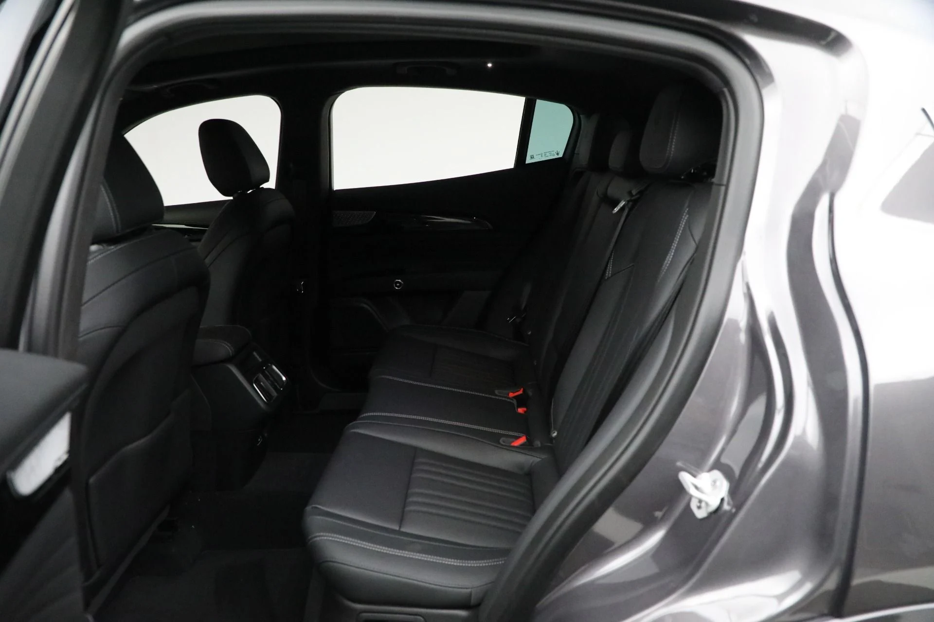 mph029_3059013139_New_2024_Maserati_Grecale_GT_1718135157_57c500af73