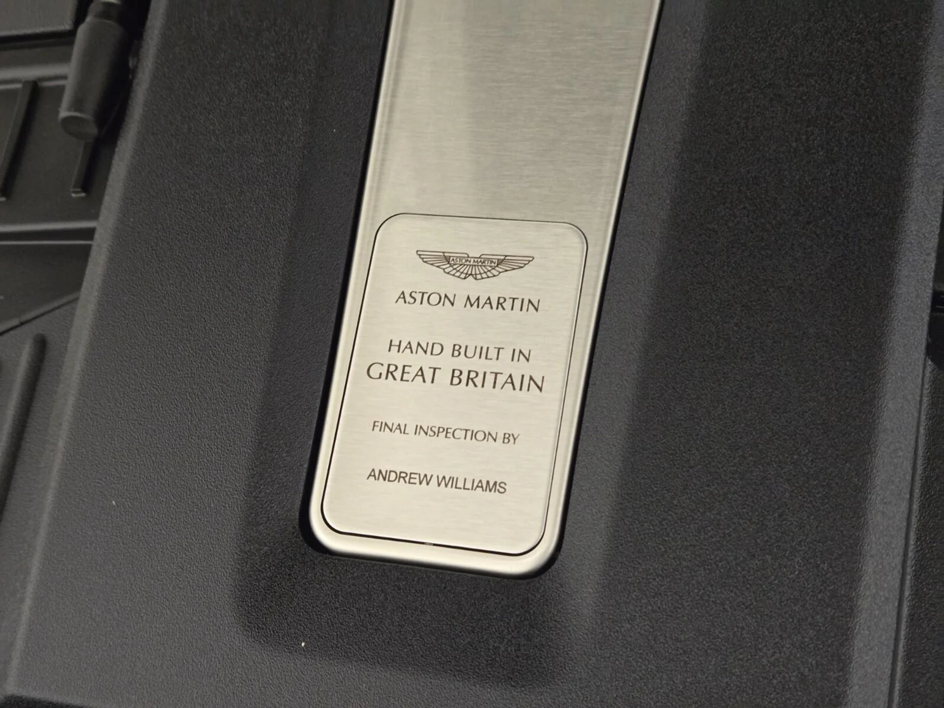 mph029_3071149550_Used_2024_Aston_Martin_DBX_1777355475_4f31b7dc3c