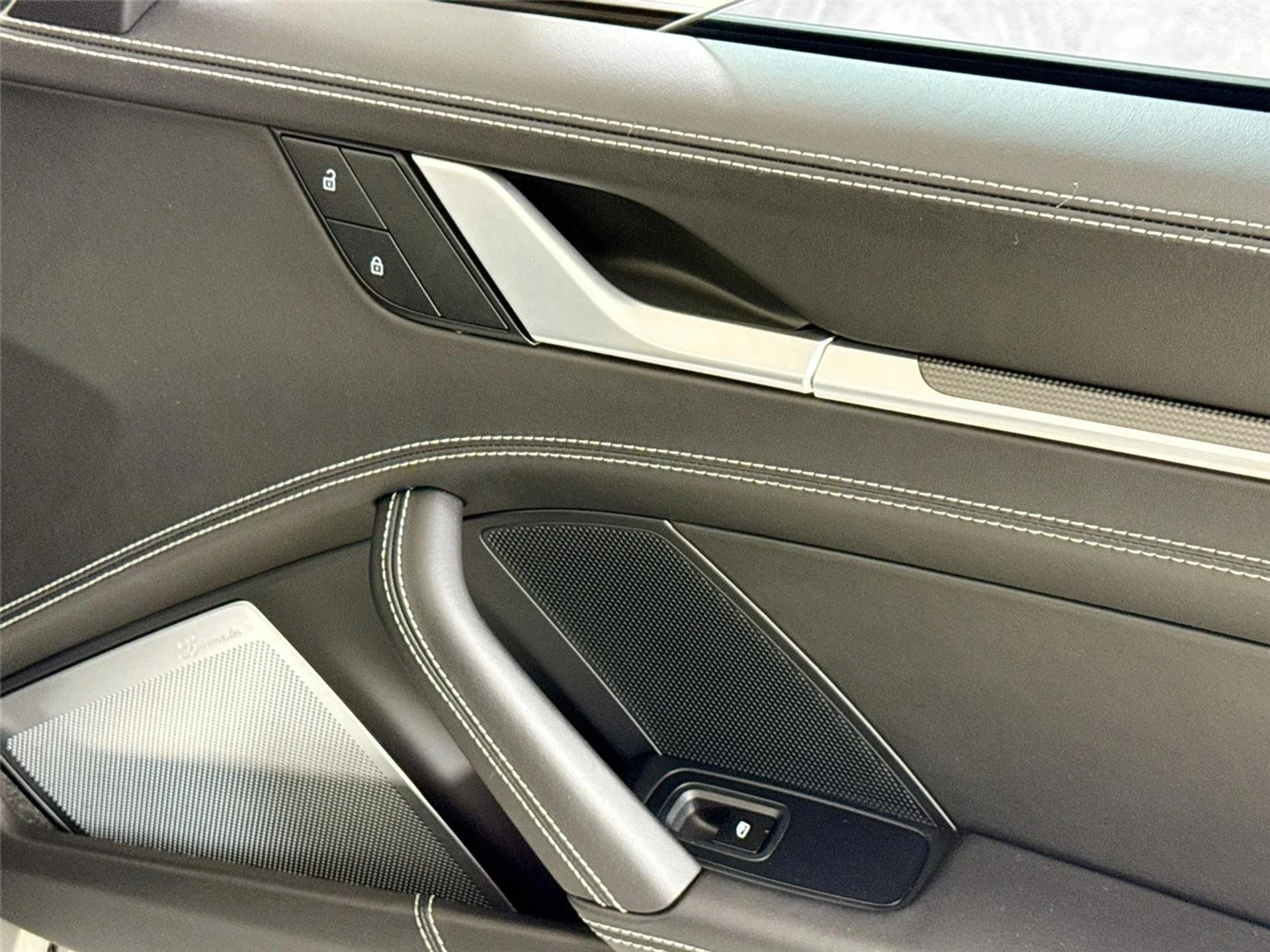 mph029_3075037674_cf0b023f45fe0a67565b2db551c81a99_98c8a5cd07