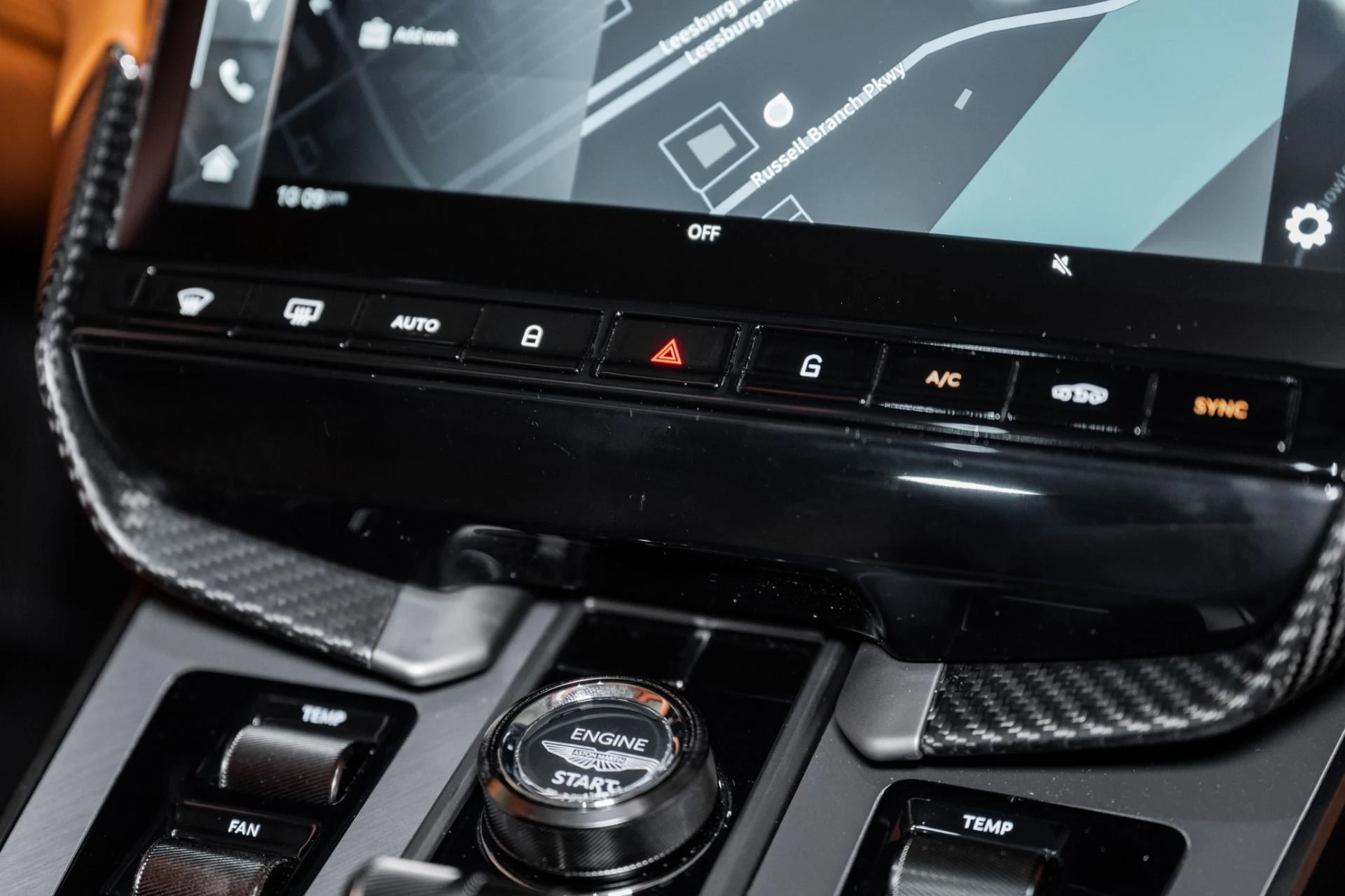 mph029_3076236586_Used_2025_Aston_Martin_Vanquish_1751745767_dfa517b790