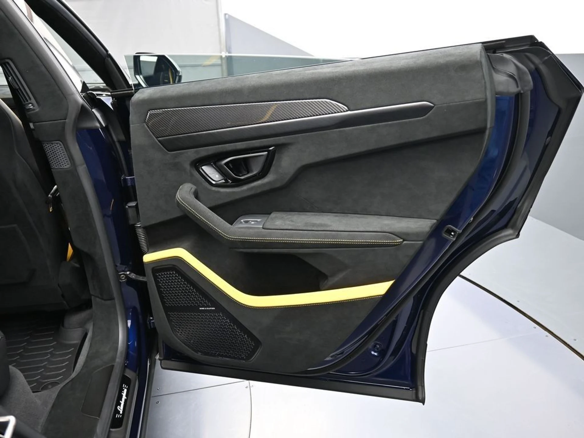 mph029_3080035271_image_29_5bc694f3e3