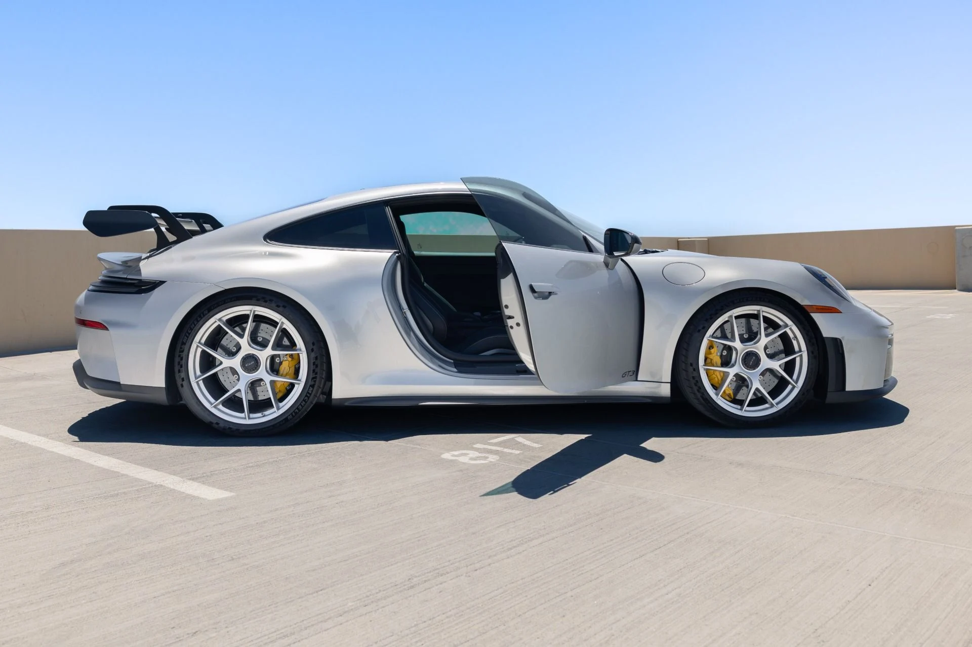 mph029_3088553314_Used_2026_Porsche_911_GT_3_1782859004_0fc5edf329