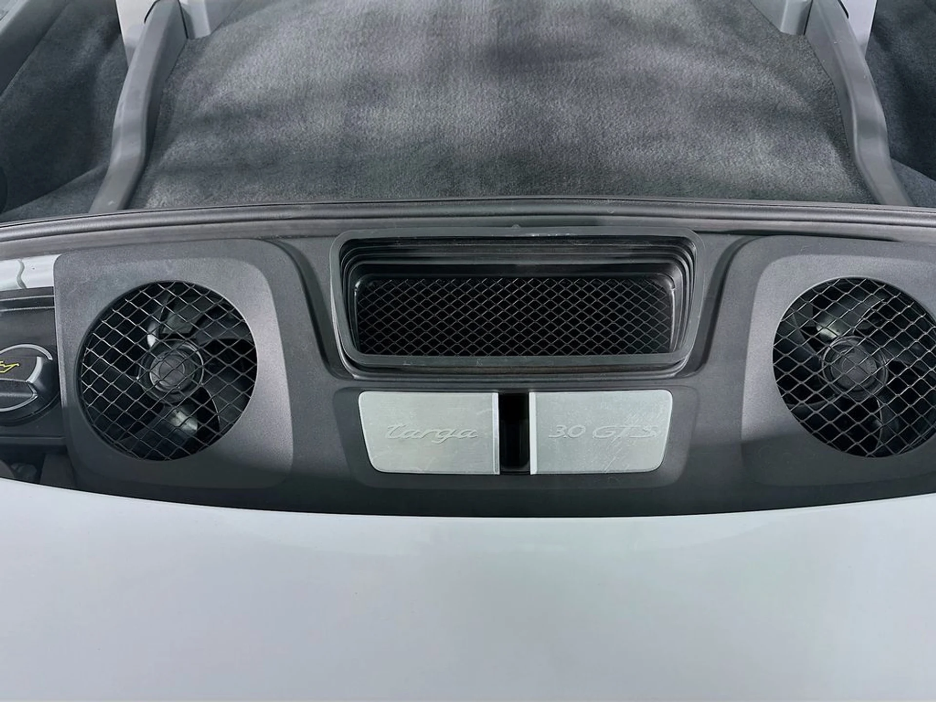 mph029_3099105975_3abb57ebeac857d39ae9e0bbebfc757dx_7619cbd0fc