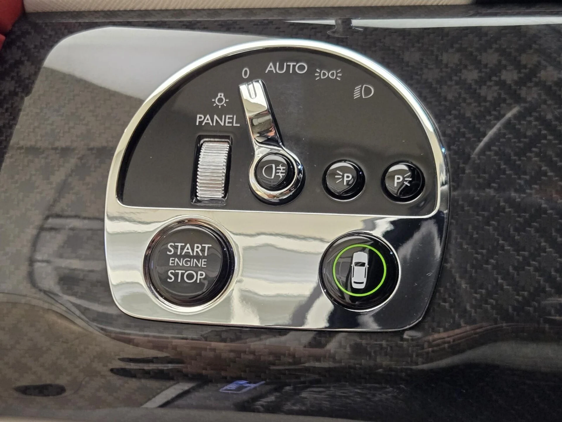 mph029_3108872002_Used_2021_Rolls_Royce_Cullinan_1761977972_8c96f0119f