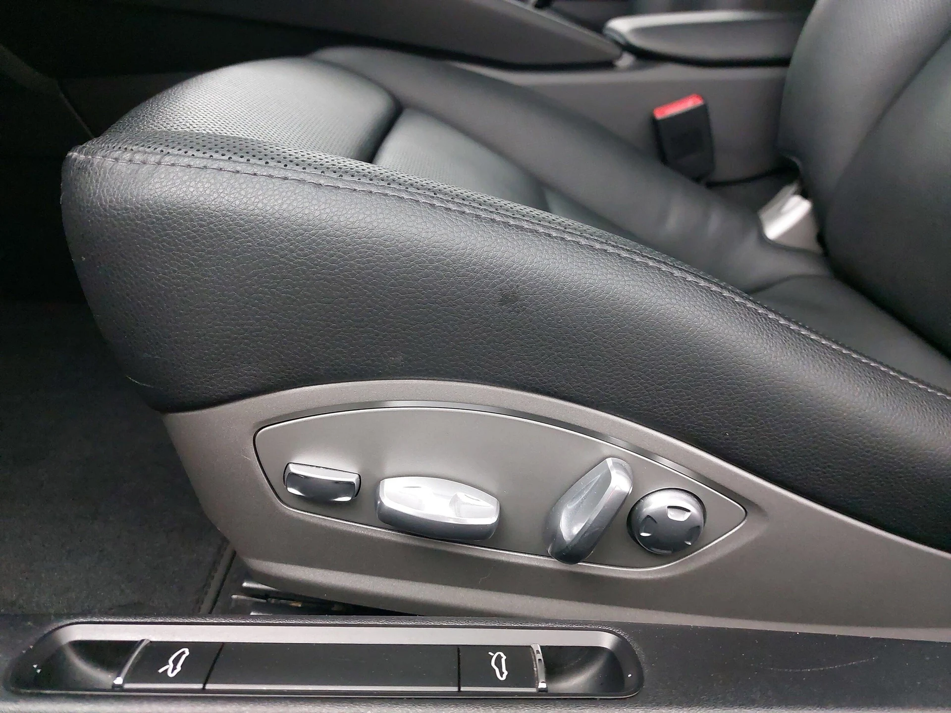 mph029_3109847072_3a6486e9da1a3be9333f6a37e4ac7156x_73308dd20c